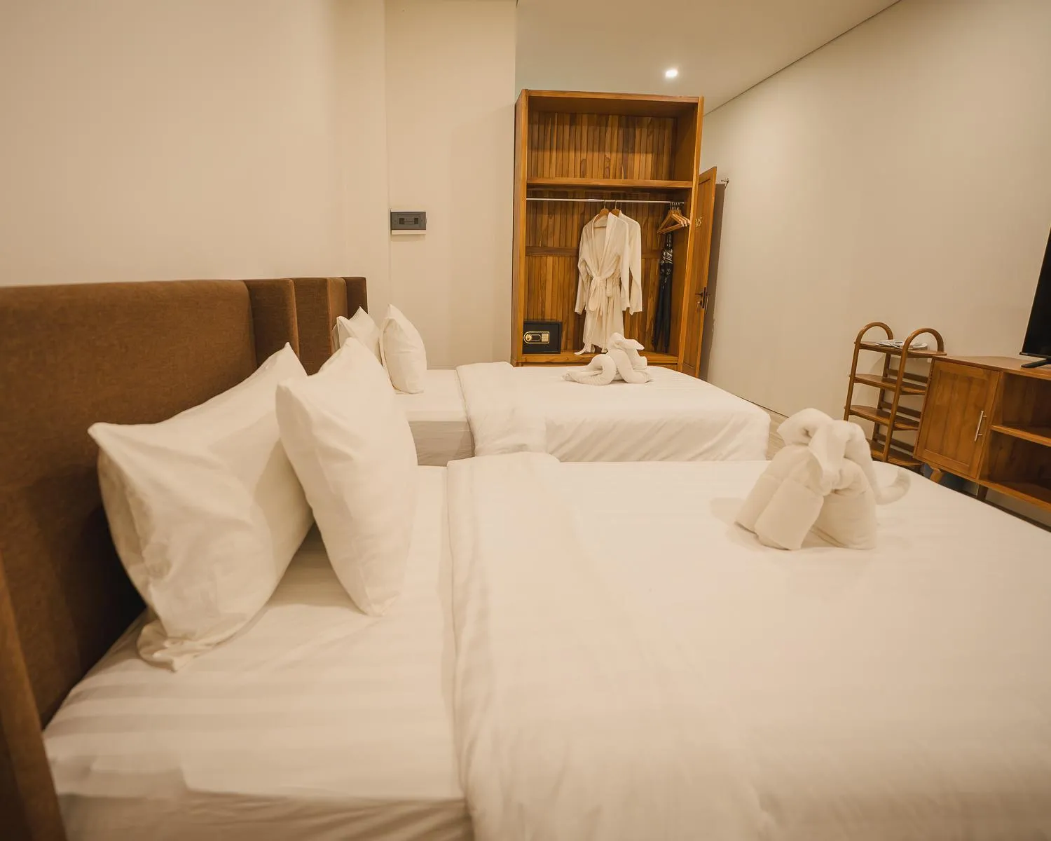 Deluxe Room in Tribhuwana Padma Lake Resort