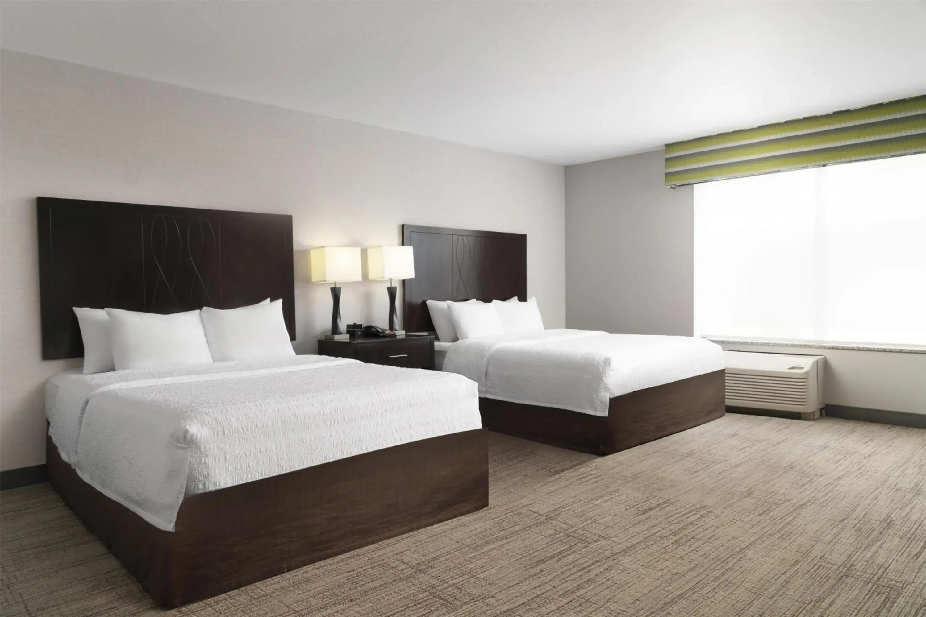 Bed in Hampton Inn Fairmont Bed in Hampton Inn Fairmont