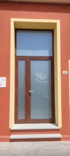 La Mimosa