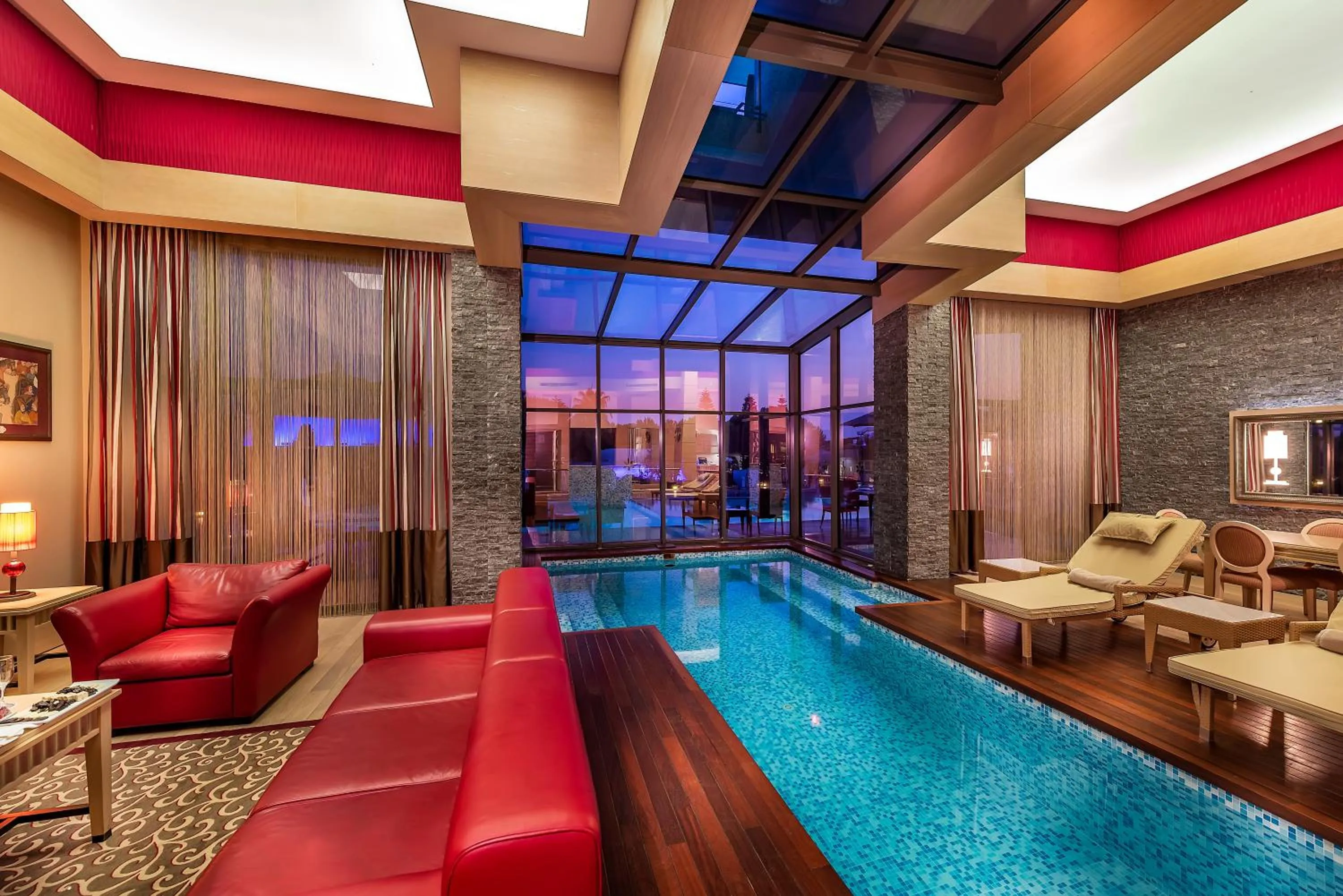 Swimming pool in Cornelia Diamond Golf Resort & Spa