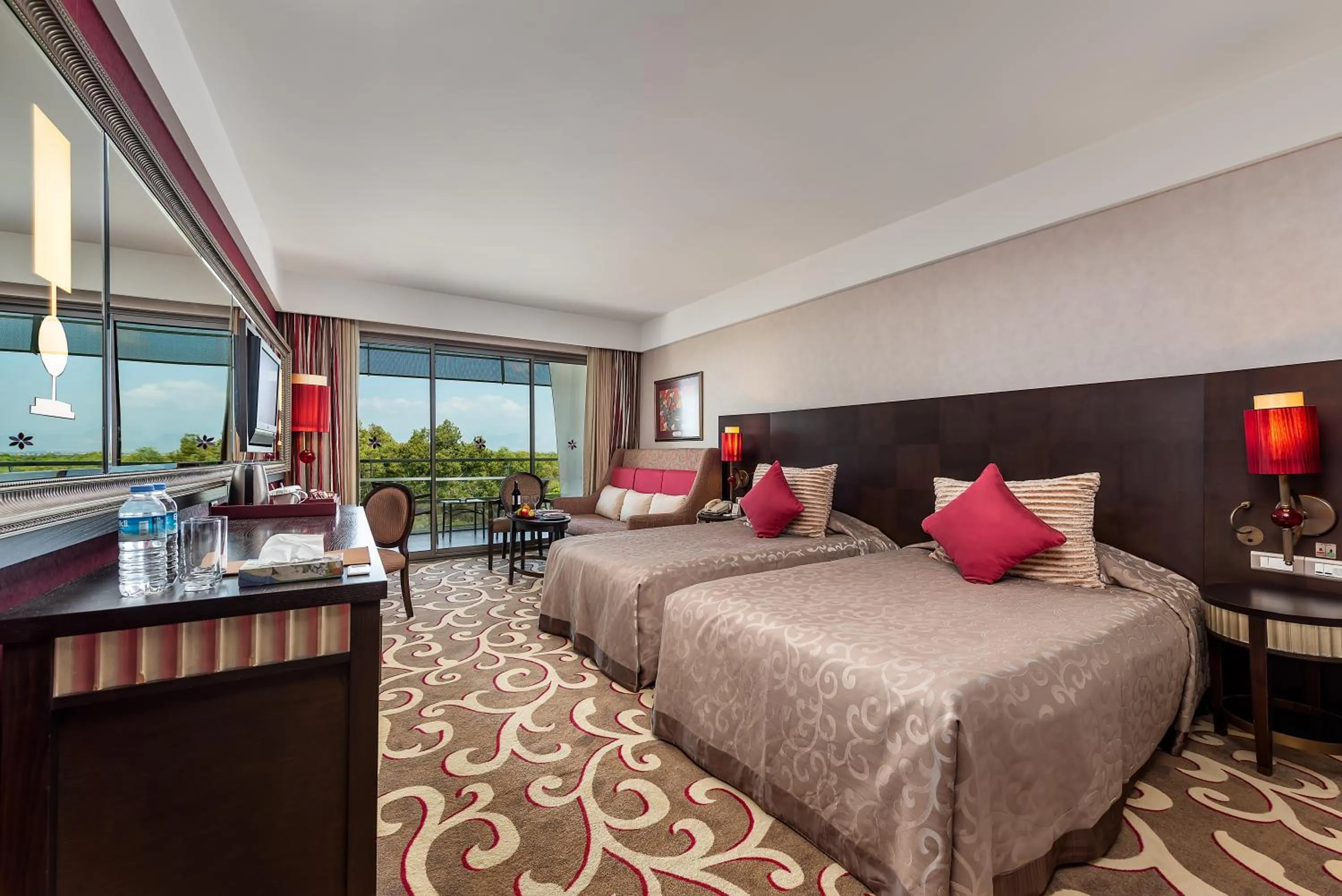 Photo of the whole room, Bed in Cornelia Diamond Golf Resort & Spa