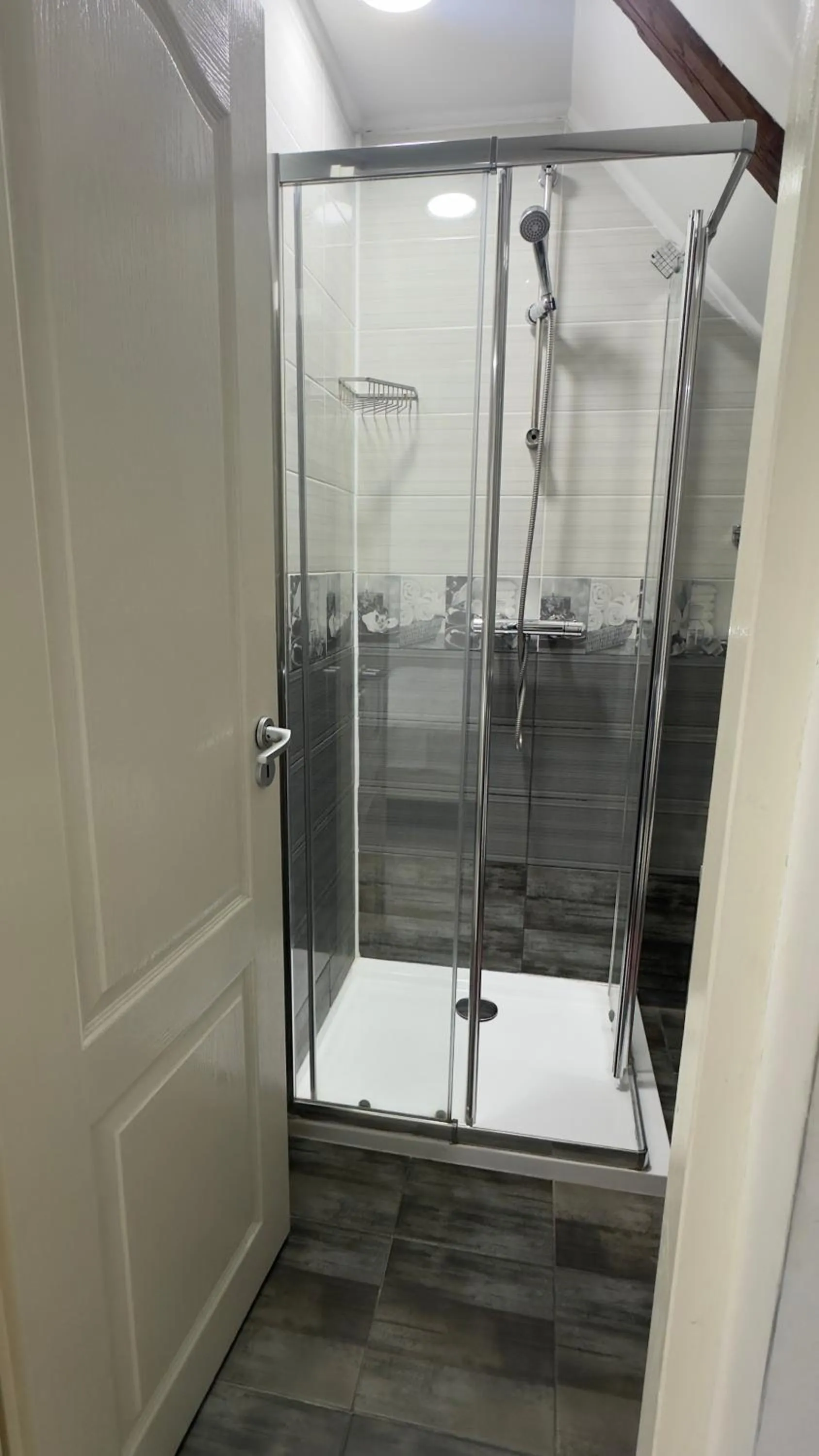 Pensiunea Bergwald Rasnov Brasov by BuySellRent