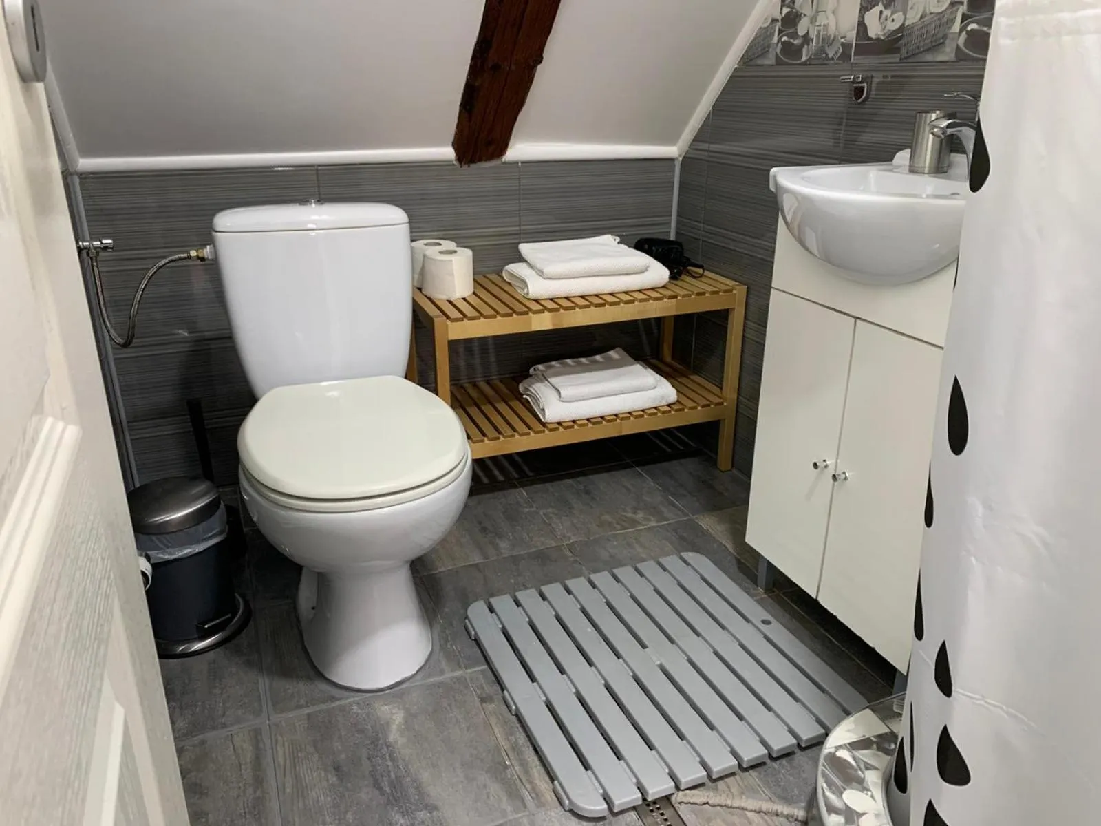 Pensiunea Bergwald Rasnov Brasov by BuySellRent