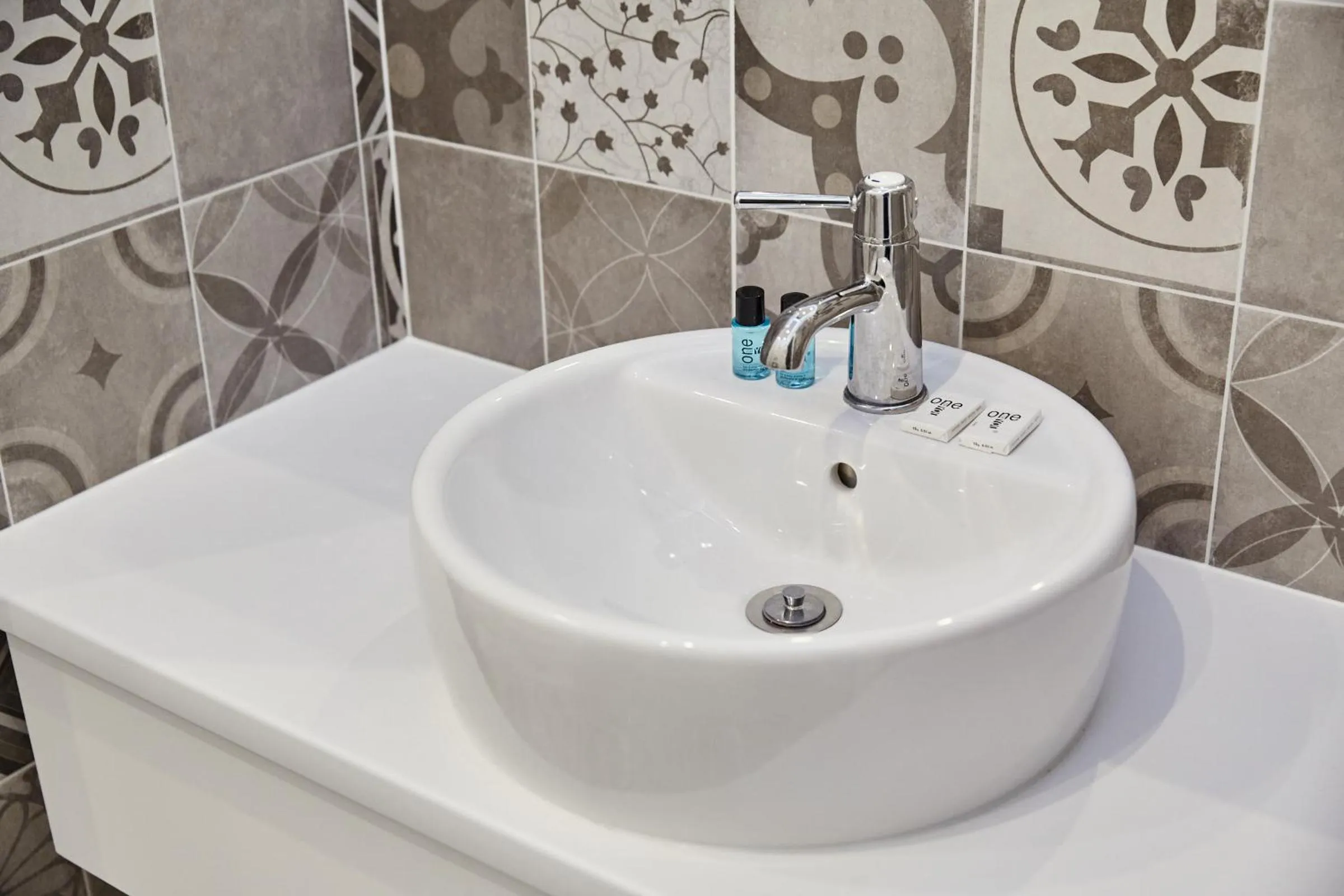 Bathroom in PlayRoom Aparthotel