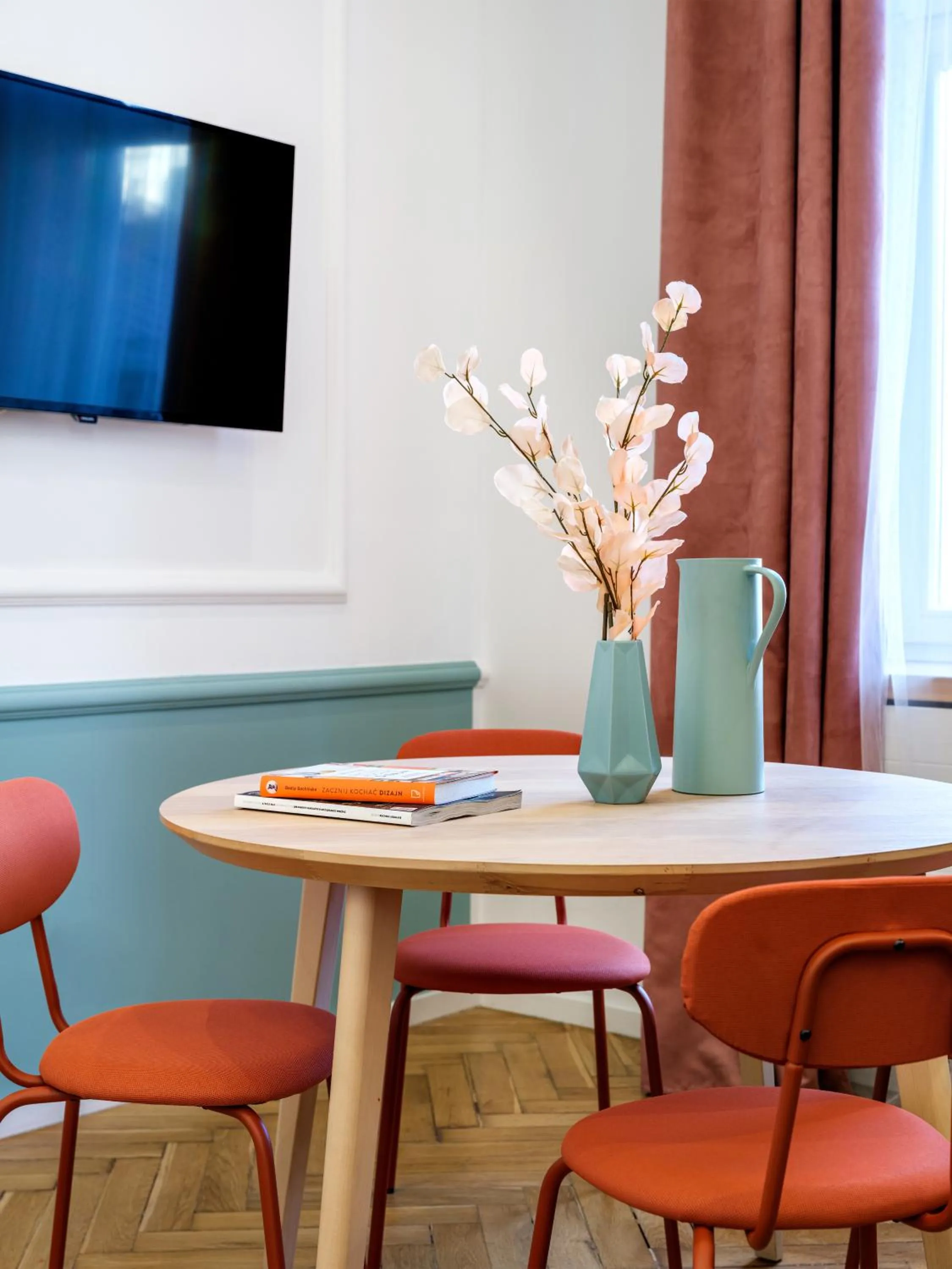 TV and multimedia in PlayRoom Aparthotel