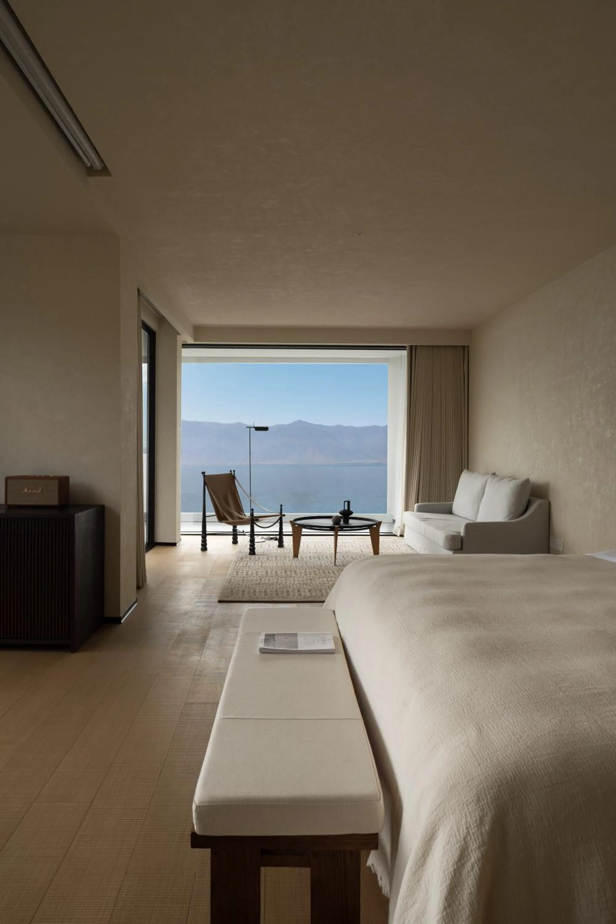 Bed in YS Seaview Hotel