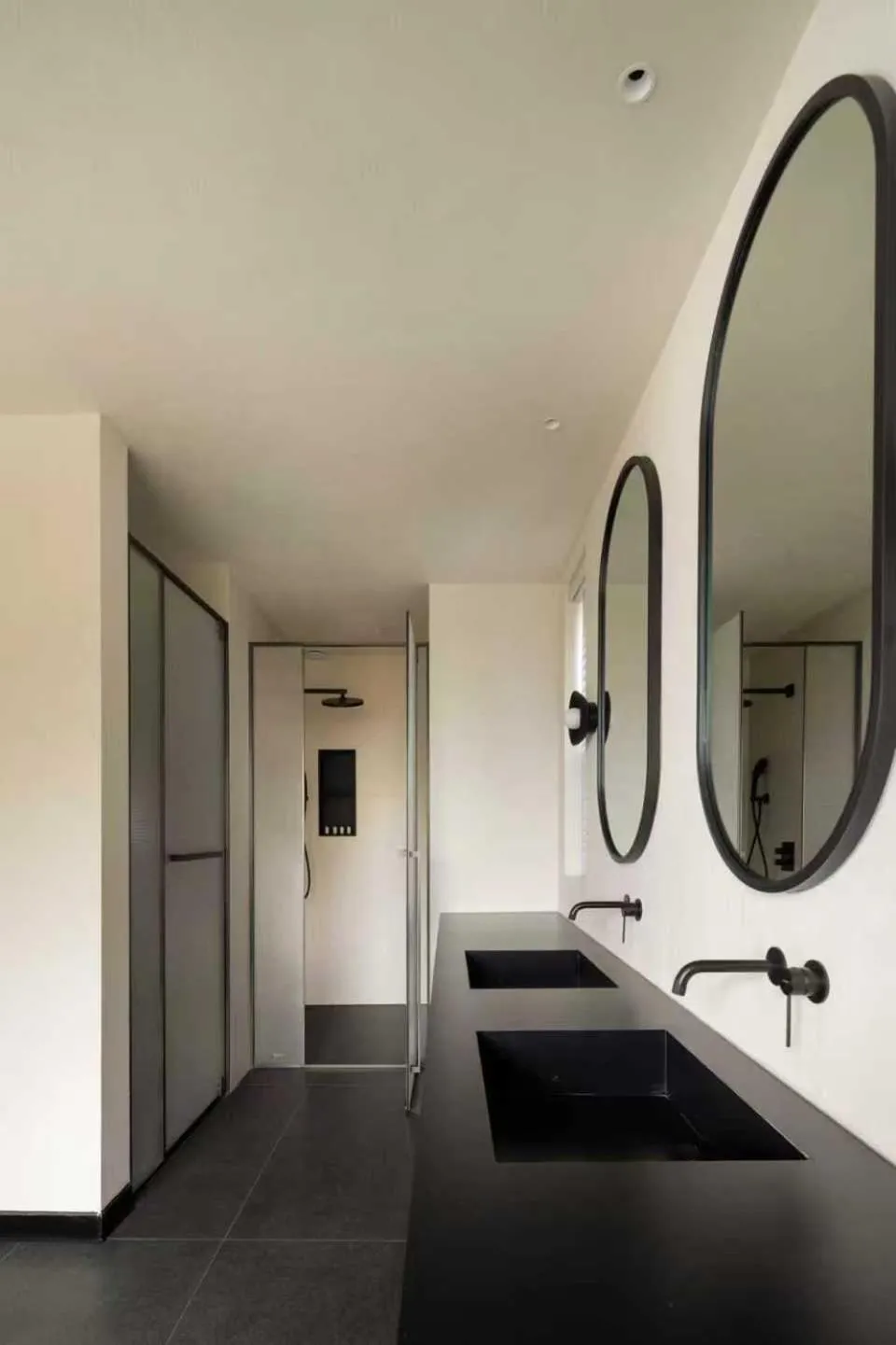 Toilet in YS Seaview Hotel