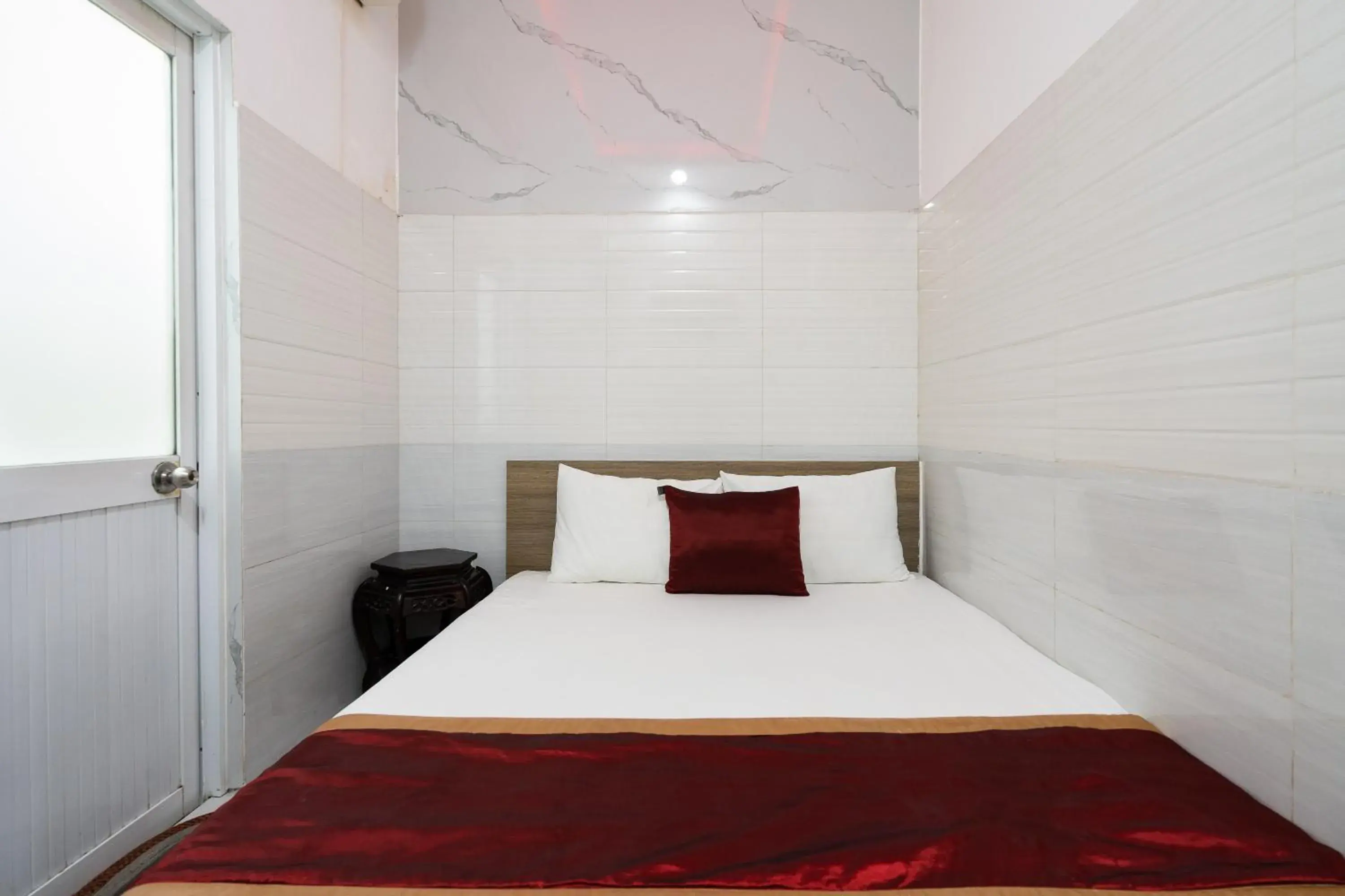 Superior Double Room in Collection O District 12 - Mau Tim Hotel Superior Double Room in Collection O District 12 - Mau Tim Hotel