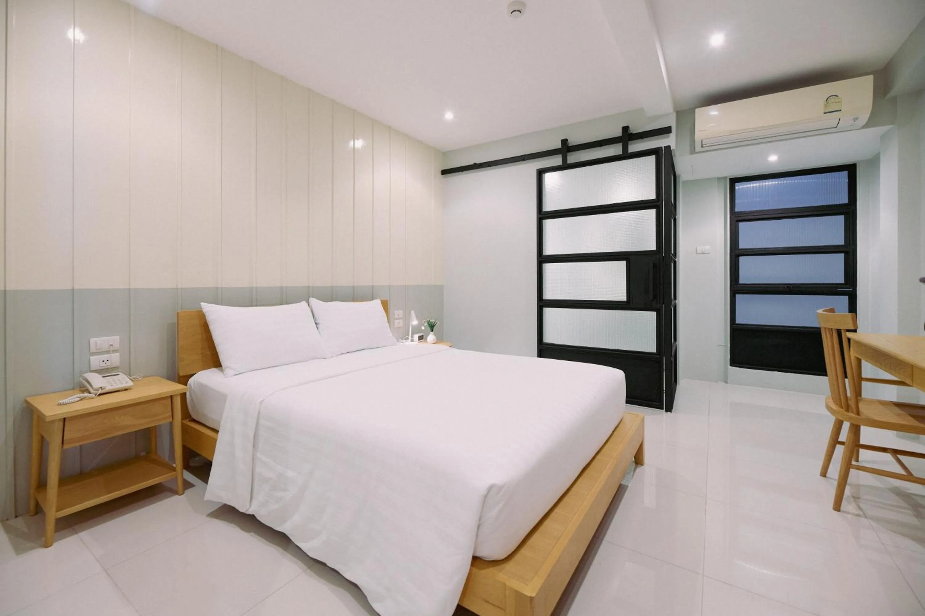 Bed in Go2bed Pattaya Hotel