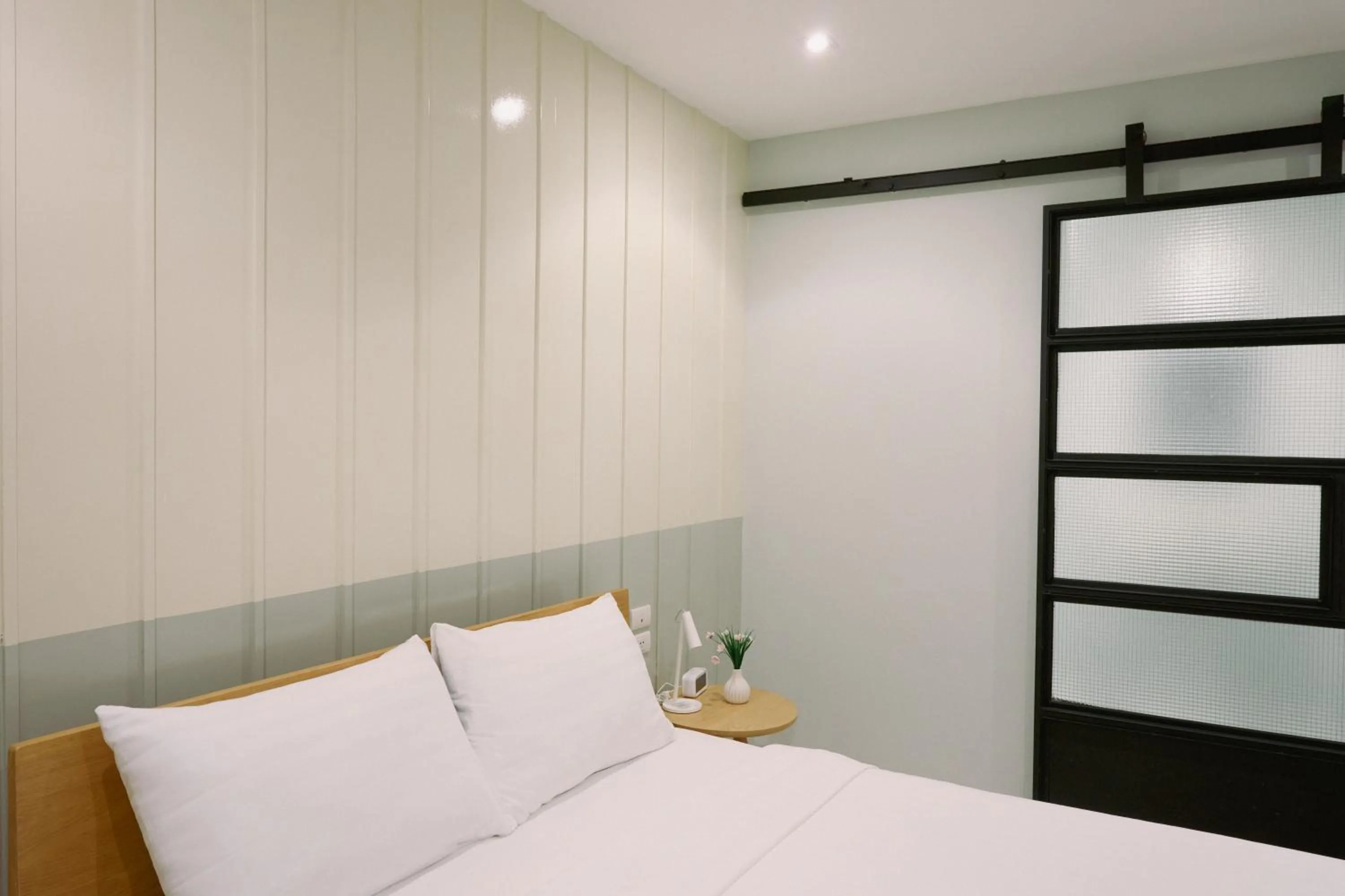 Bed in Go2bed Pattaya Hotel