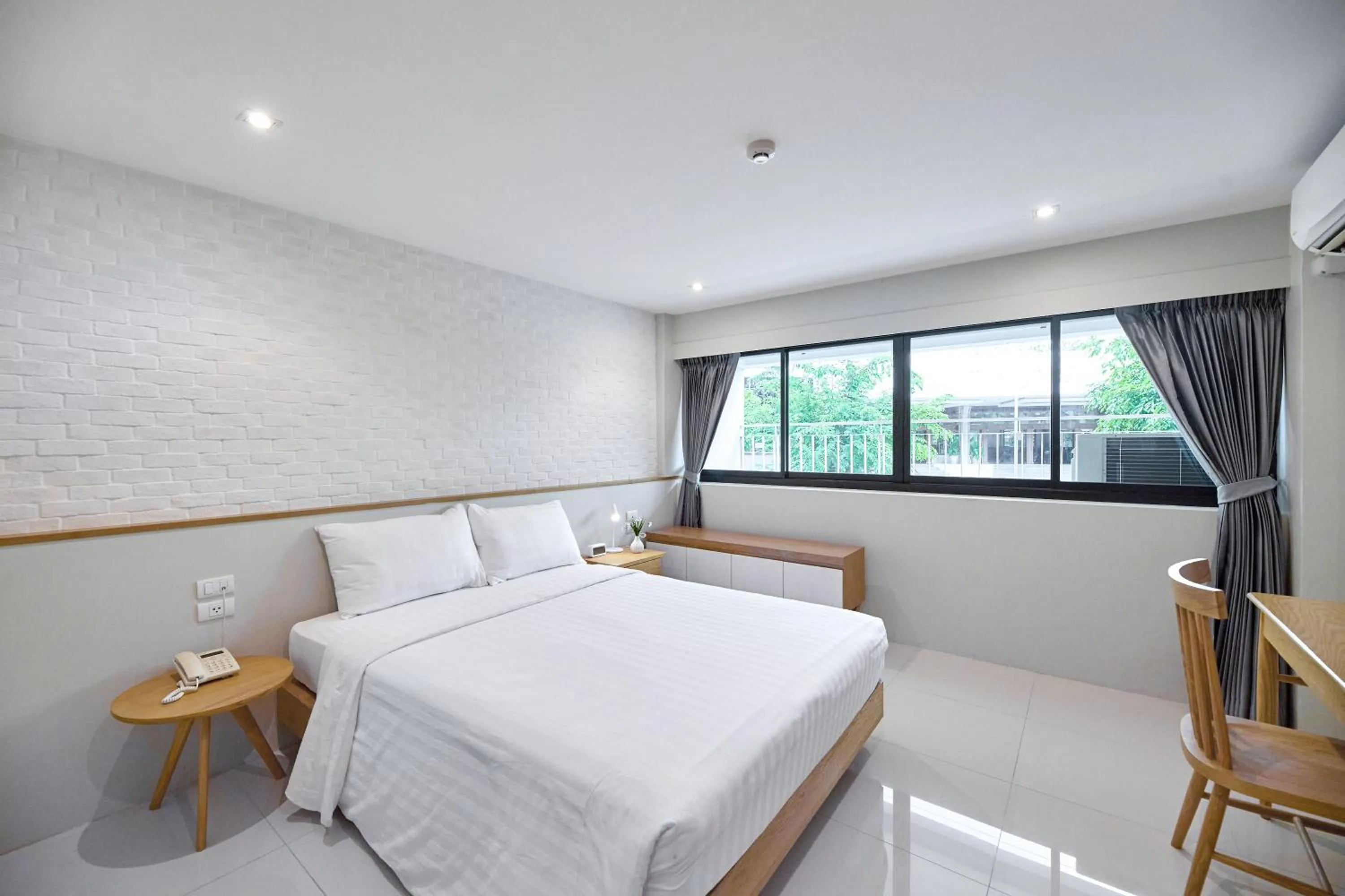 Bed in Go2bed Pattaya Hotel