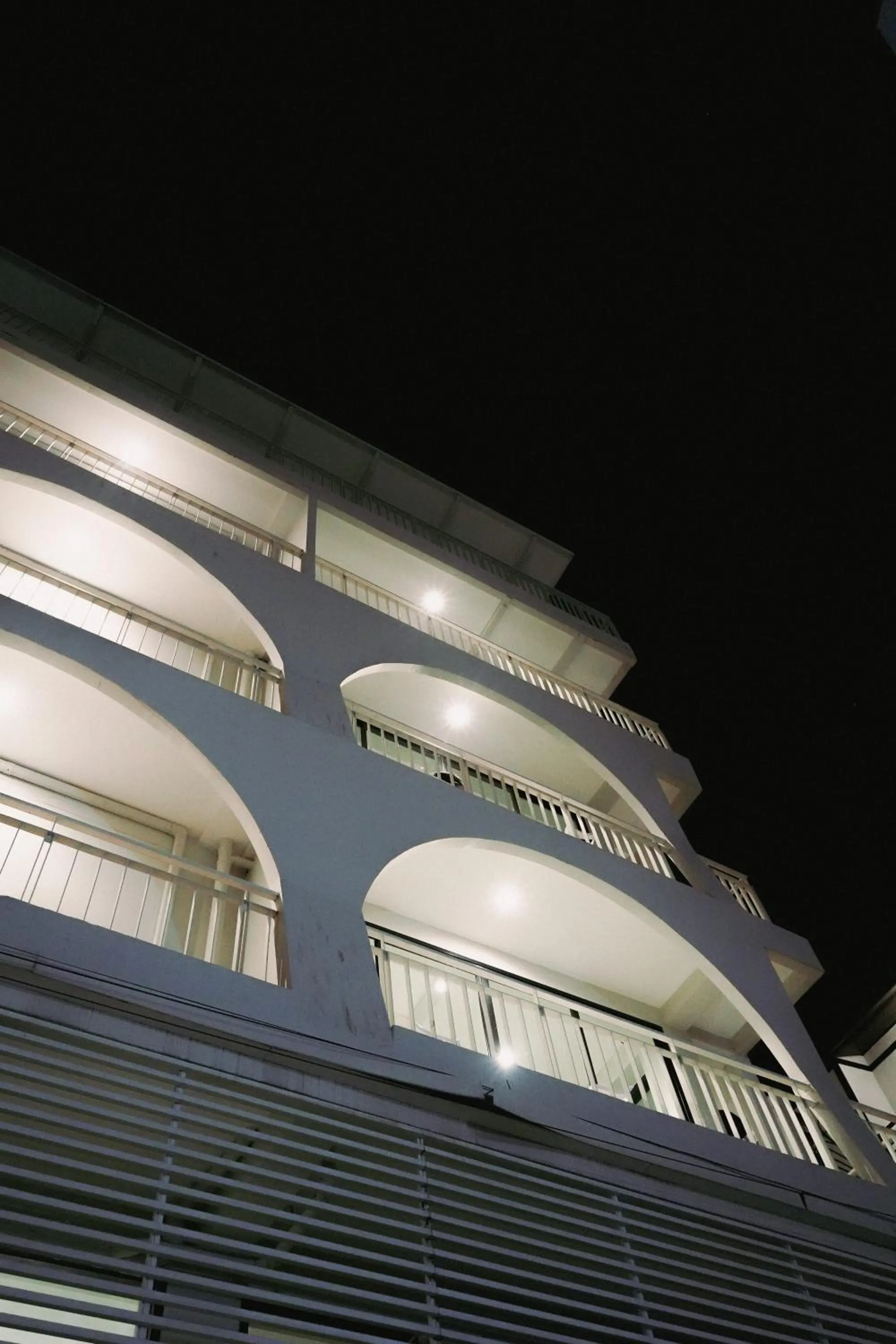 Property building in Go2bed Pattaya Hotel