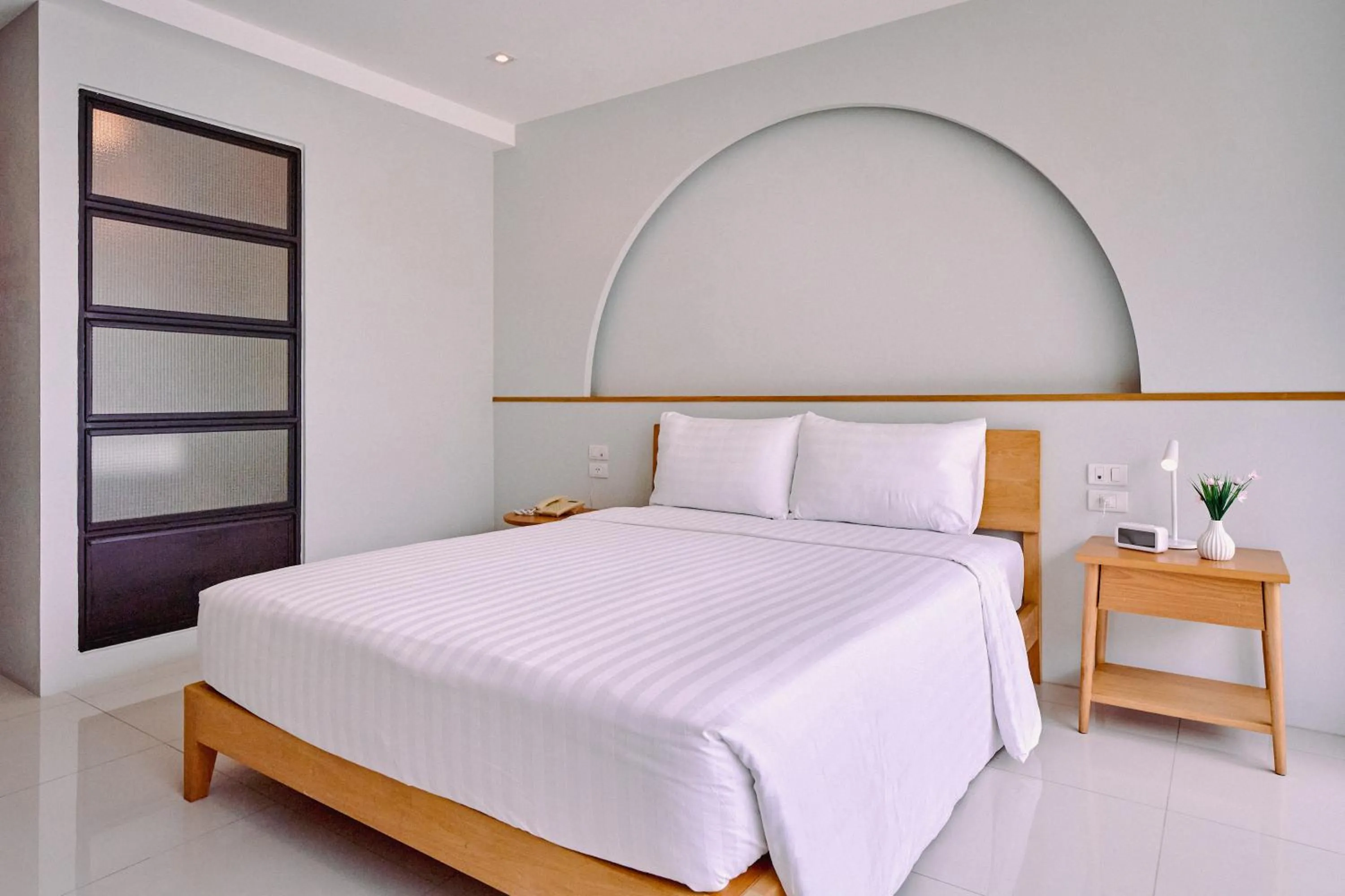 Bed in Go2bed Pattaya Hotel