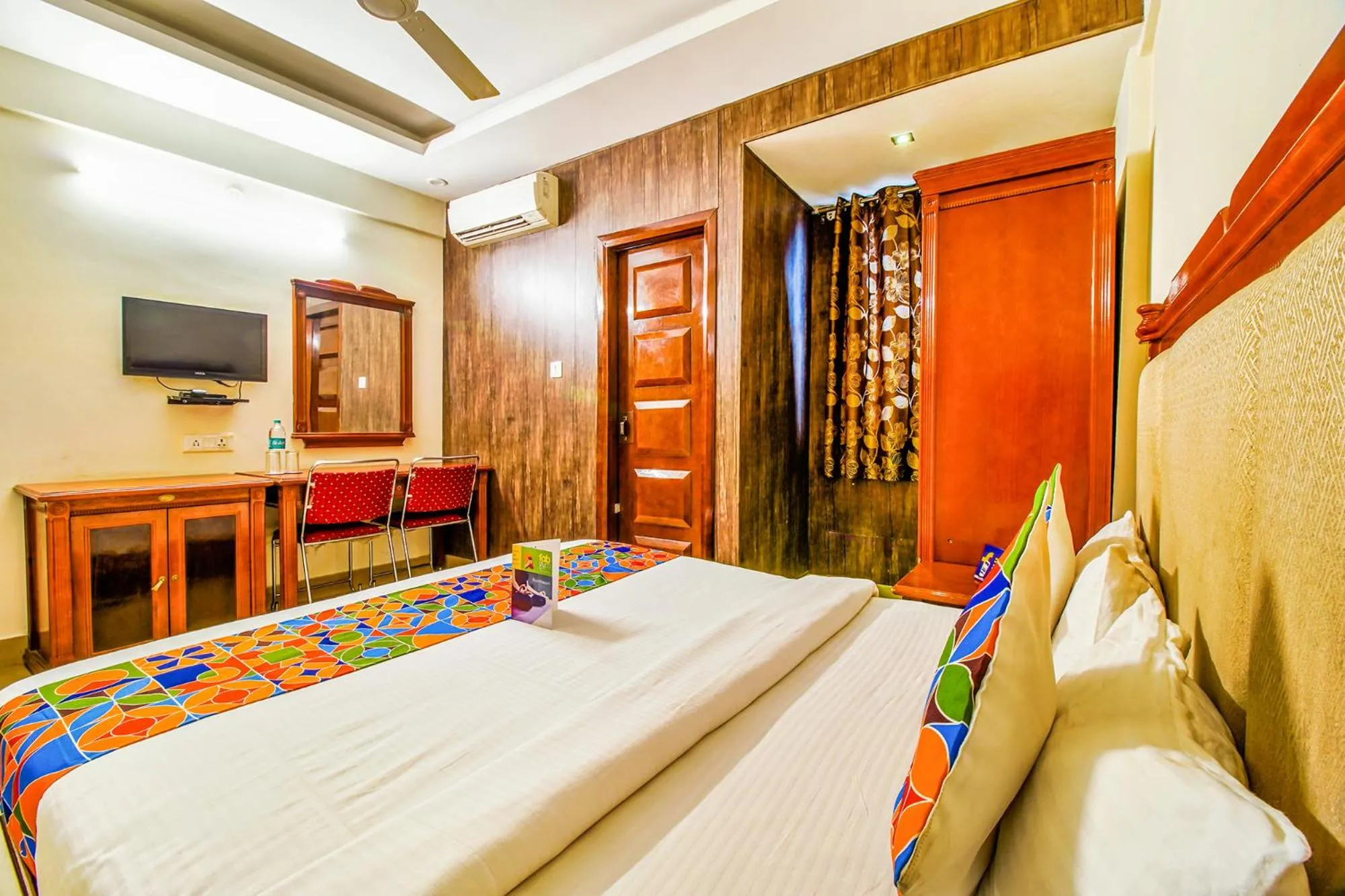 Bed in Hotel Kenil Star