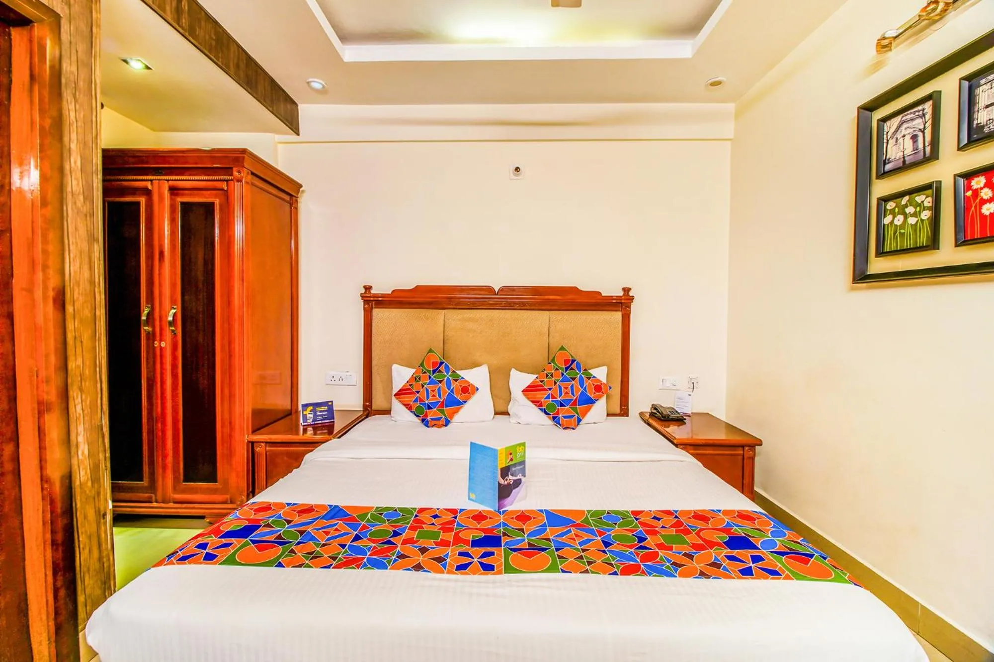 Bed in Hotel Kenil Star
