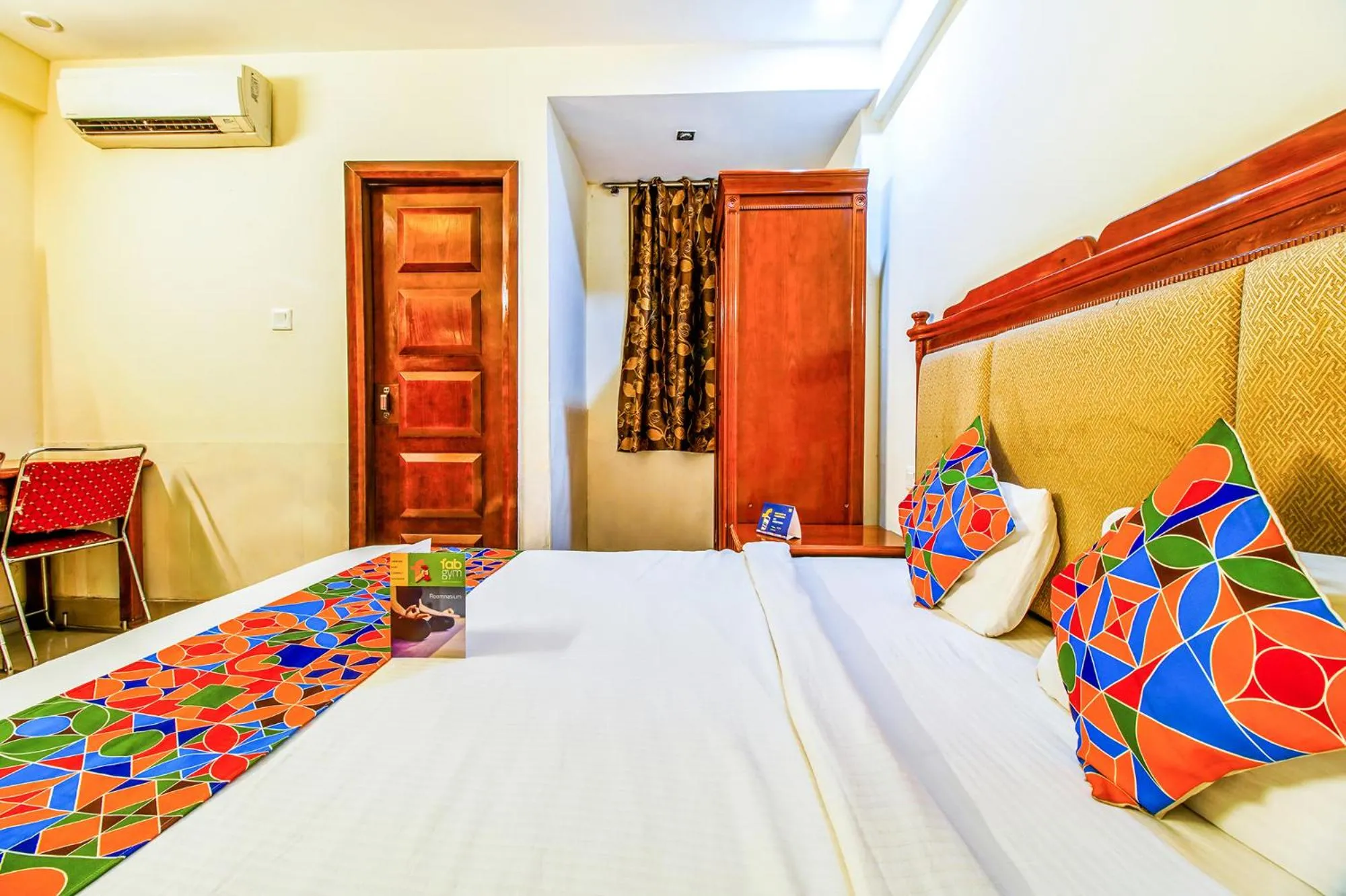 Bed in Hotel Kenil Star