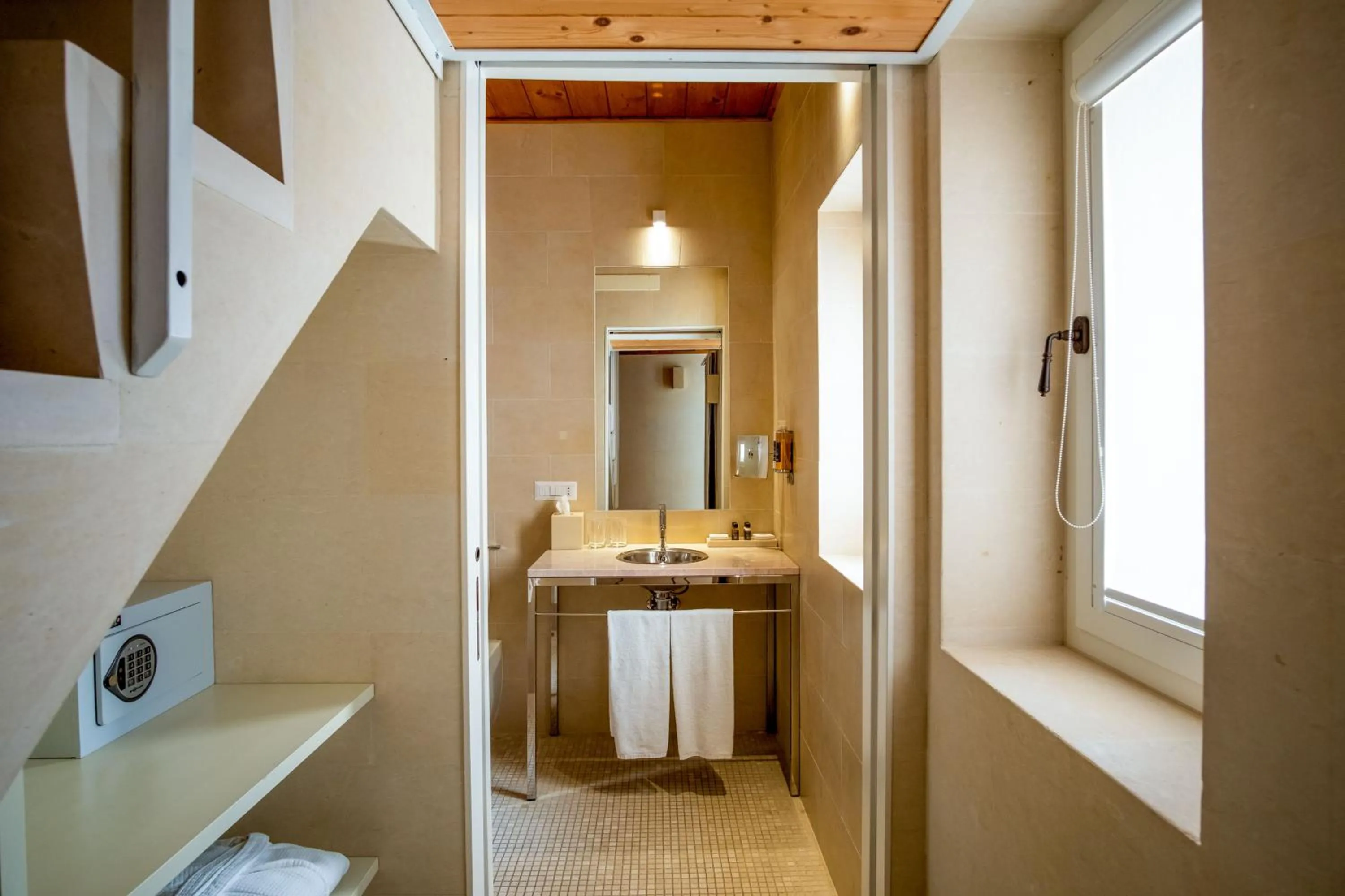 Bathroom in La Fiermontina Luxury Home Hotel