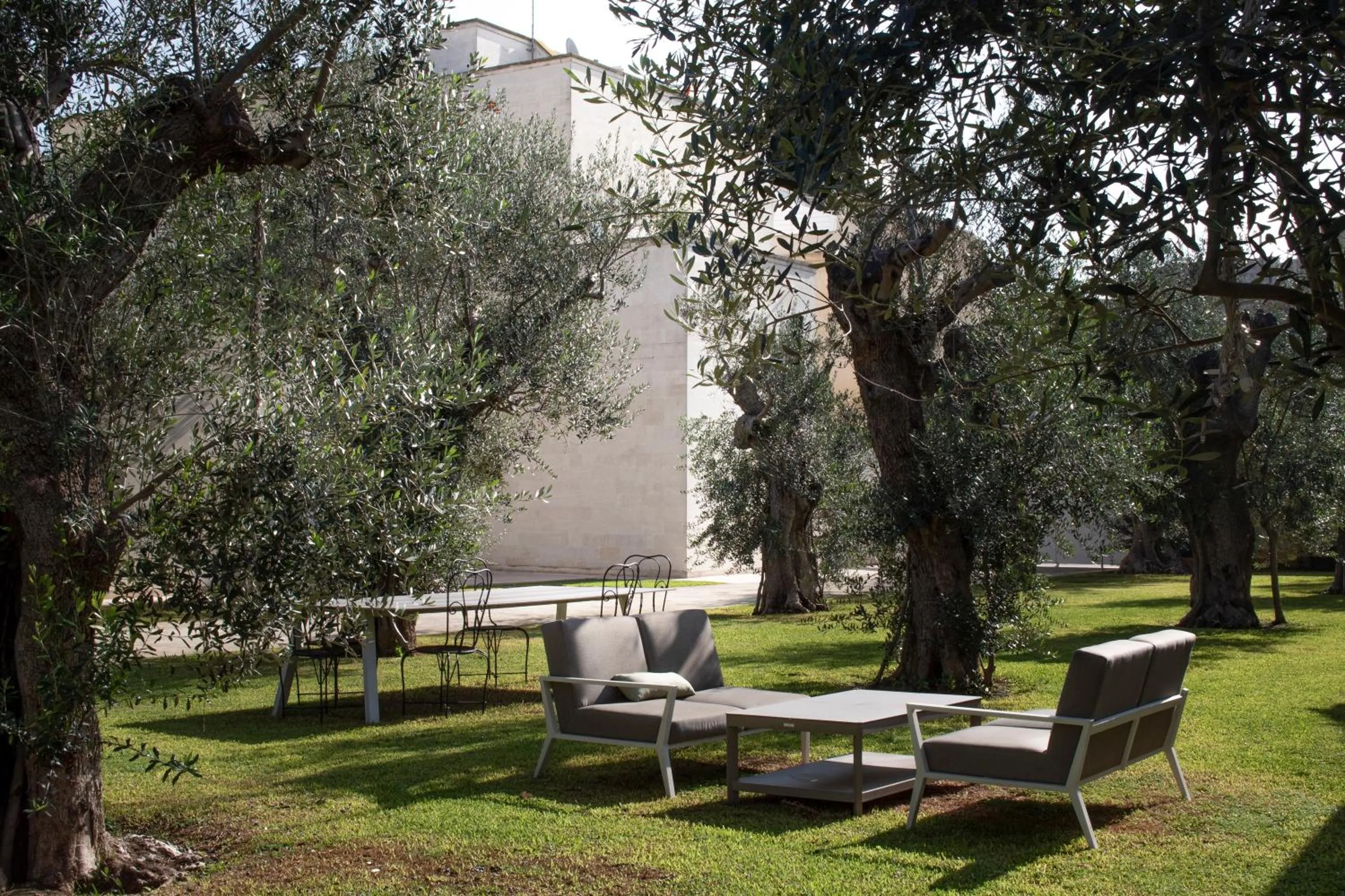 Day in La Fiermontina Luxury Home Hotel