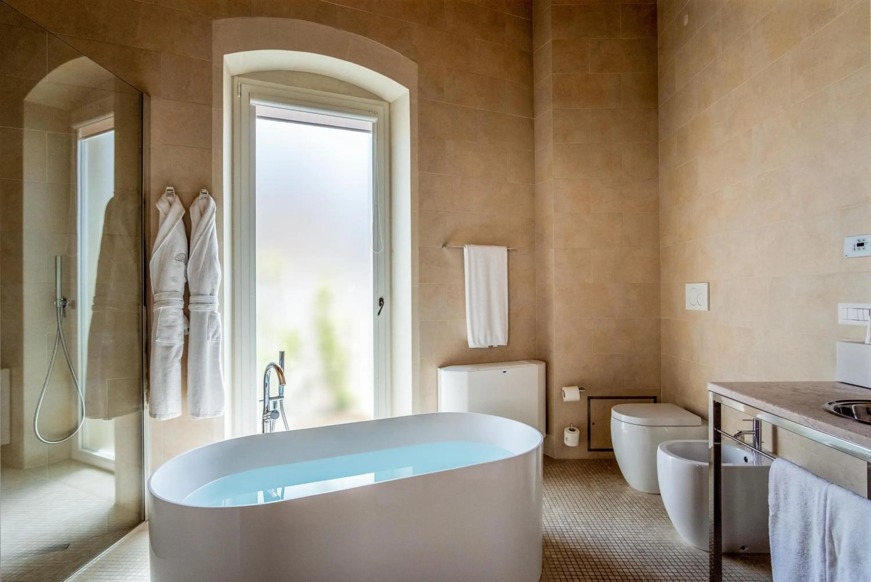 Bathroom in La Fiermontina Luxury Home Hotel