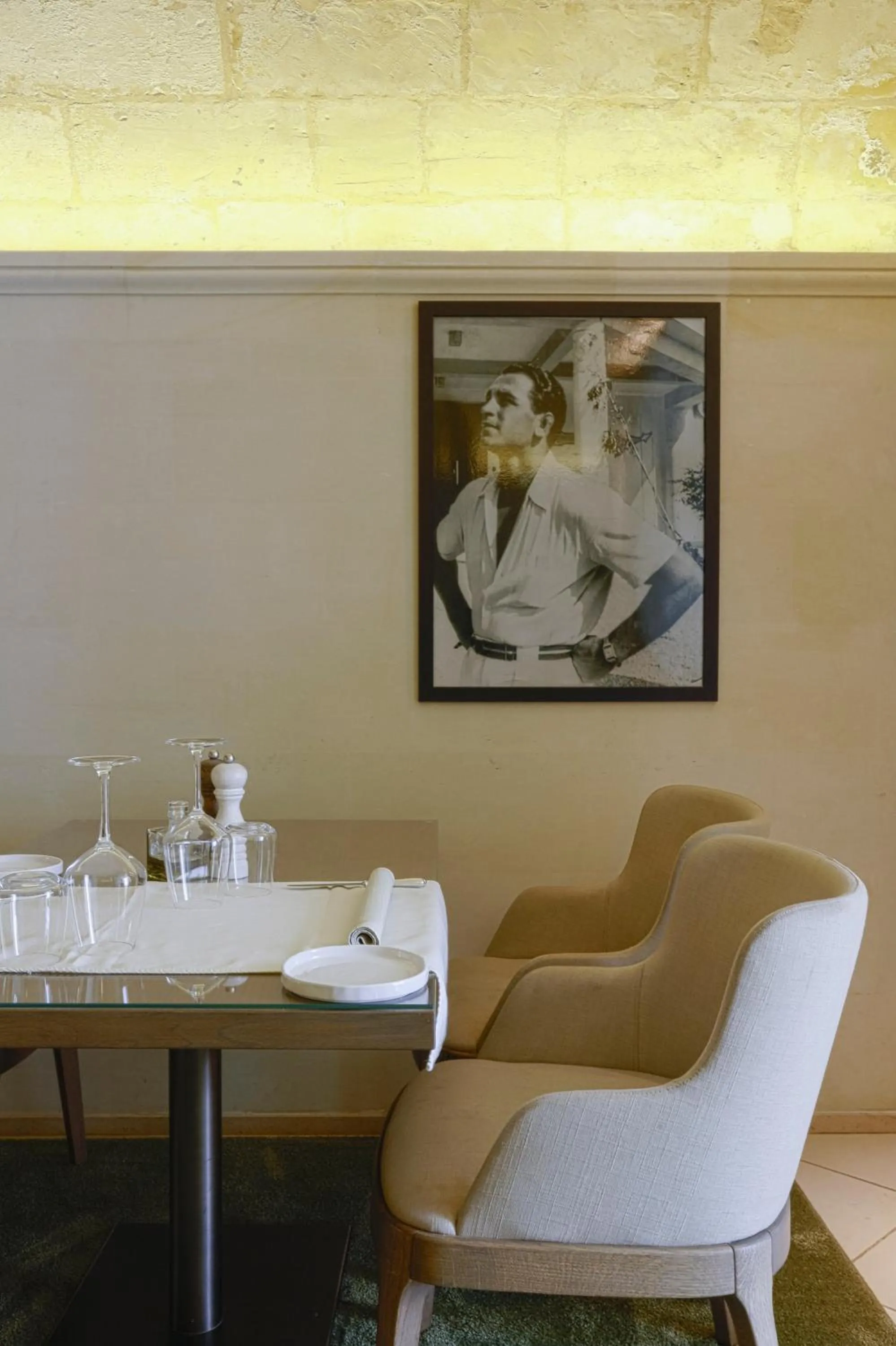 Restaurant/places to eat in La Fiermontina Luxury Home Hotel