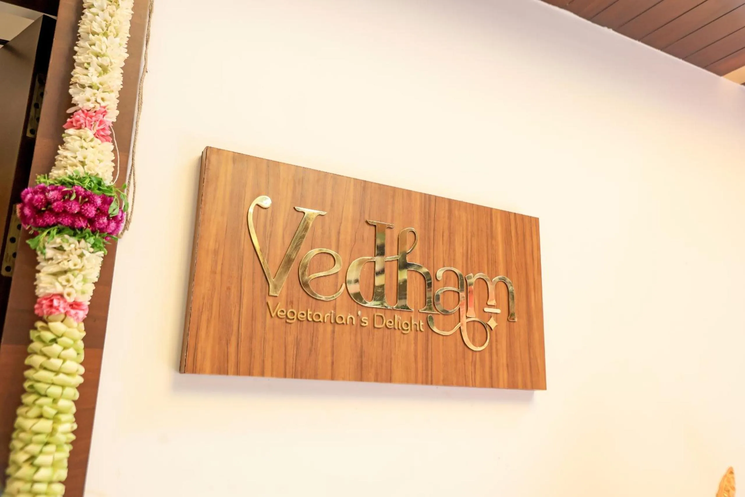 Restaurant/places to eat in Quad Hotels Hyderabad