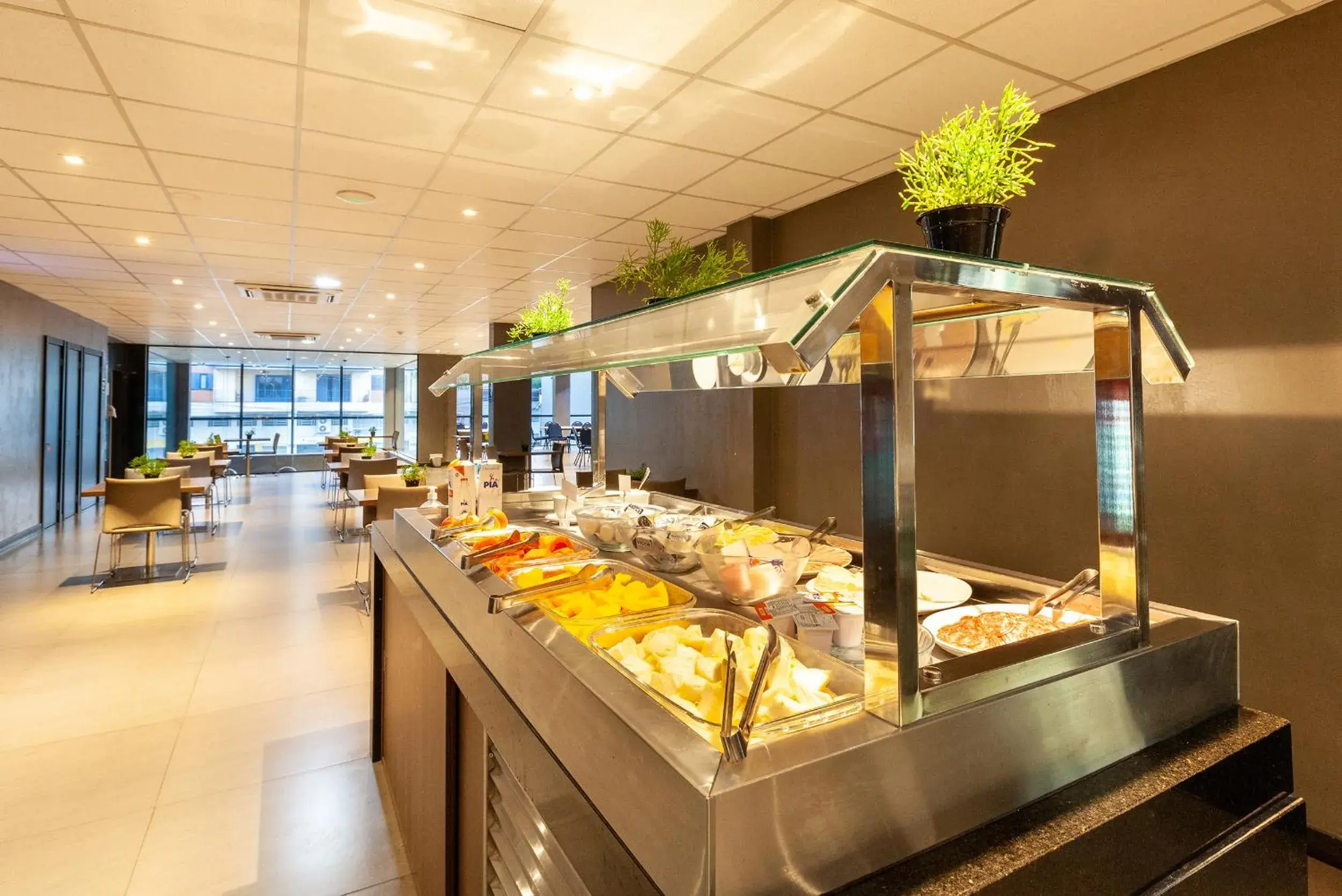 Restaurant/places to eat in Tri Hotel Executive Lajeado Restaurant/places to eat in Tri Hotel Executive Lajeado