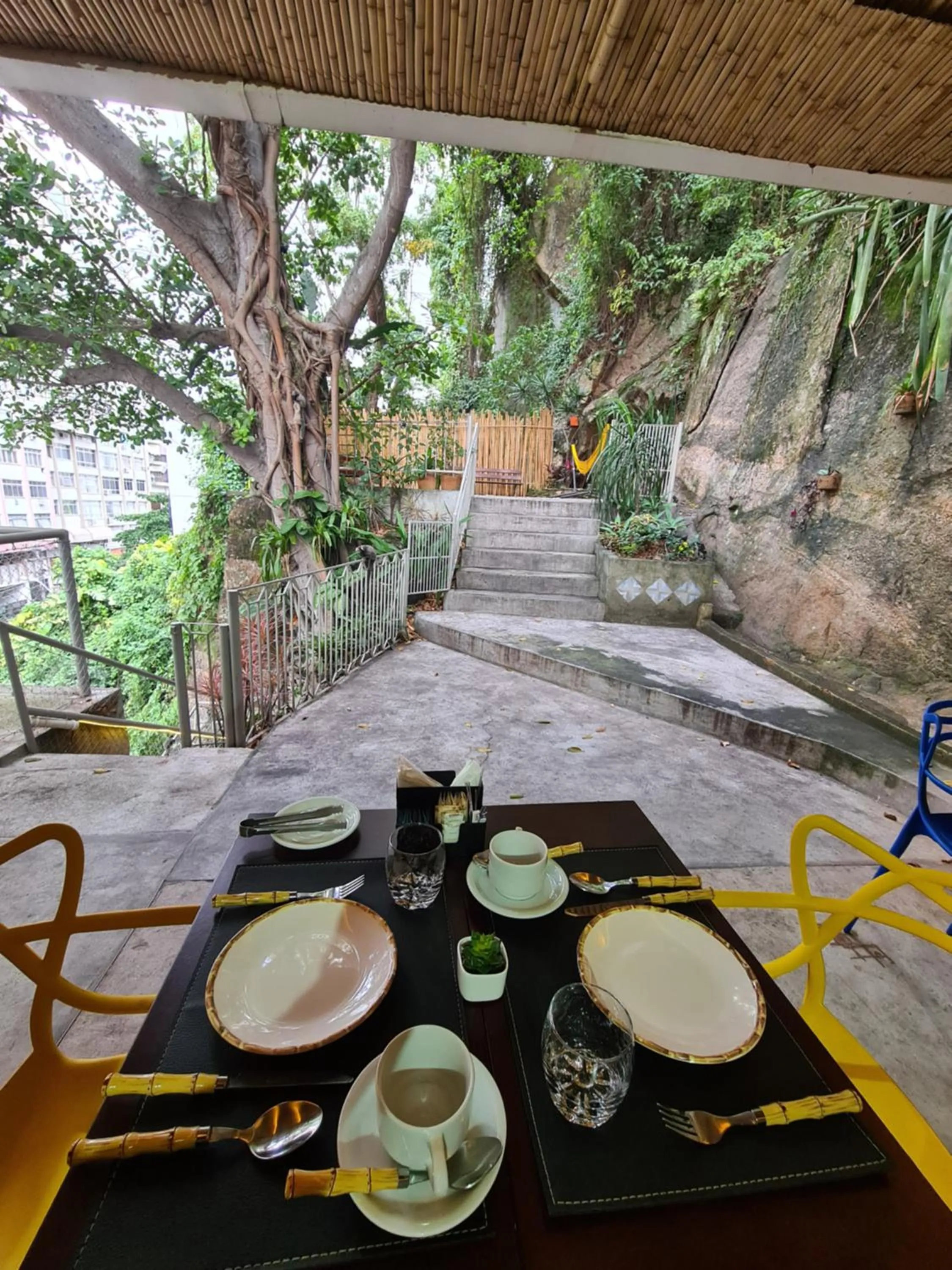 Restaurant/places to eat in Icaraí Suítes