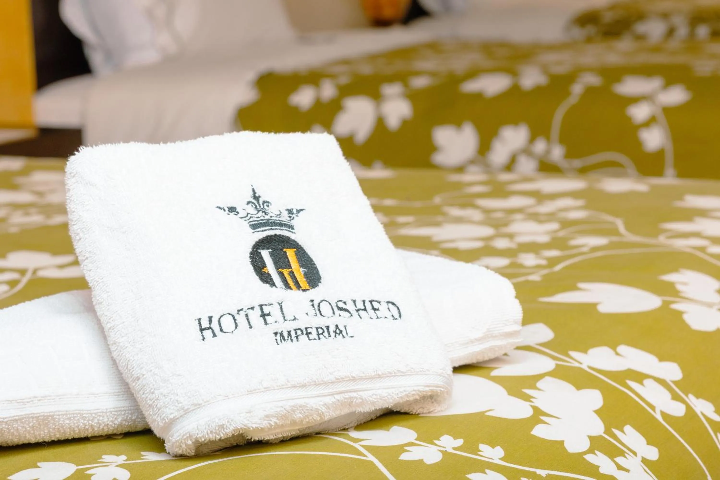 Bed in Hotel Joshed Imperial