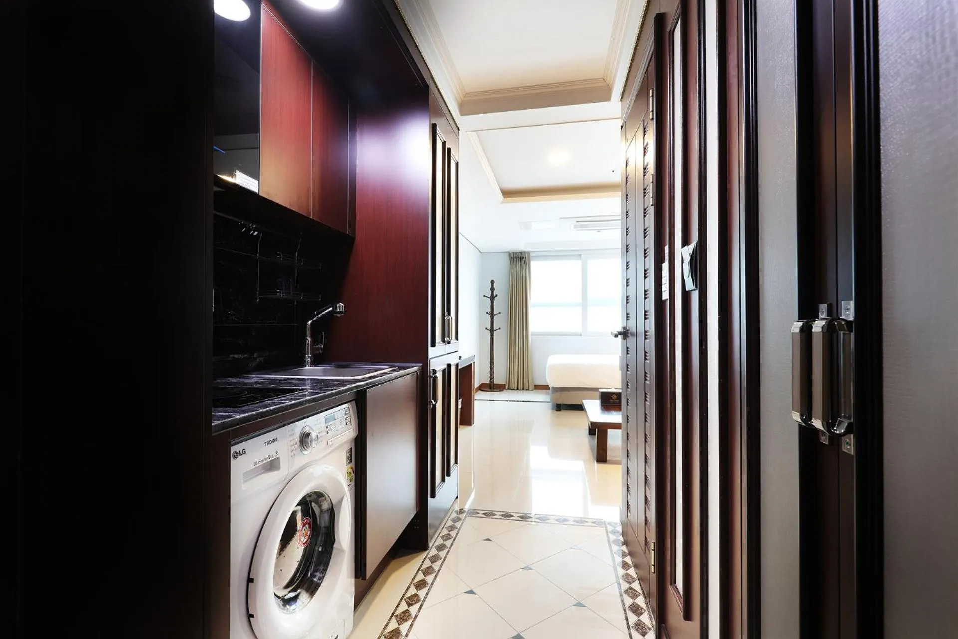 Intercity Seoul Hotel