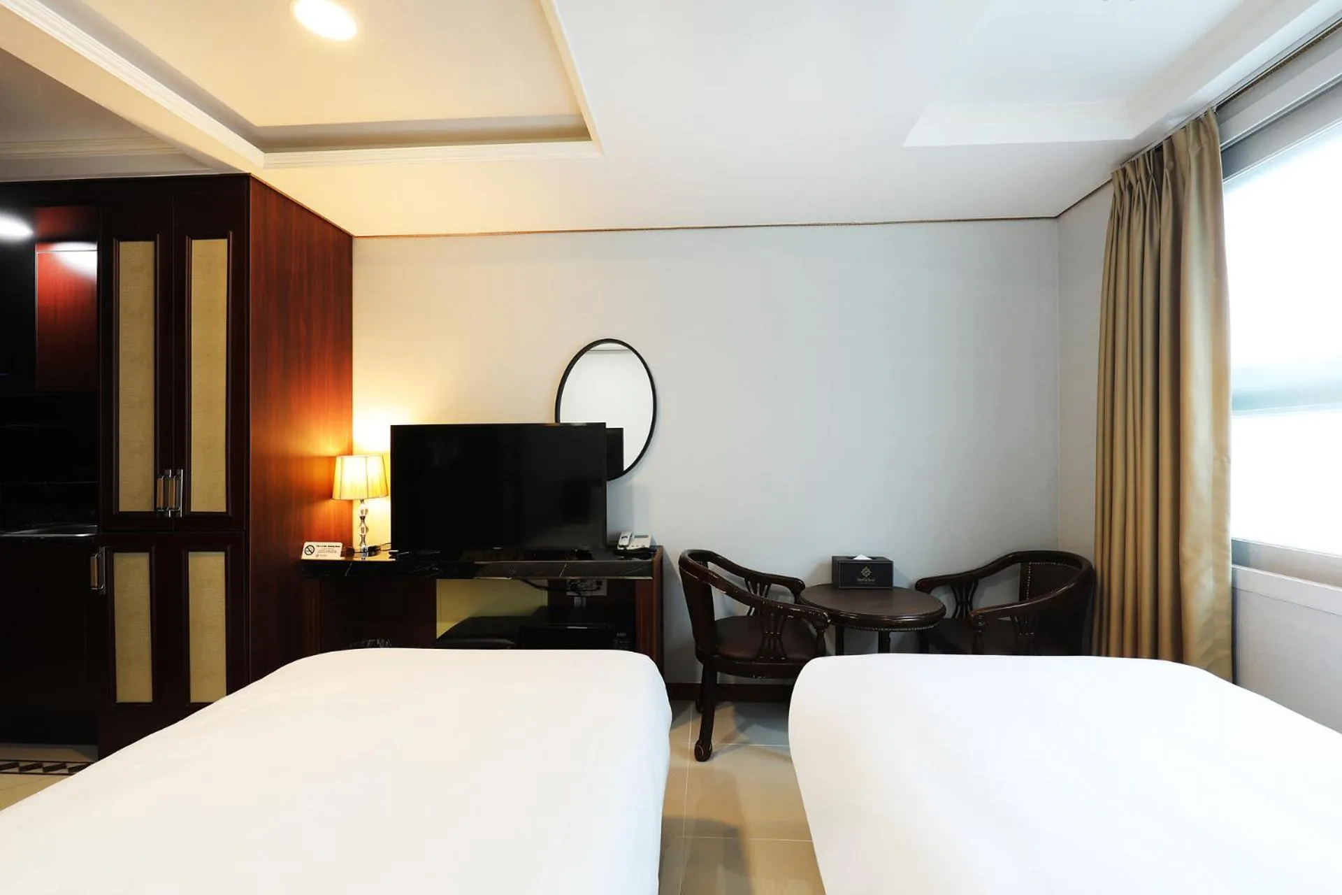 Bed in Intercity Seoul Hotel