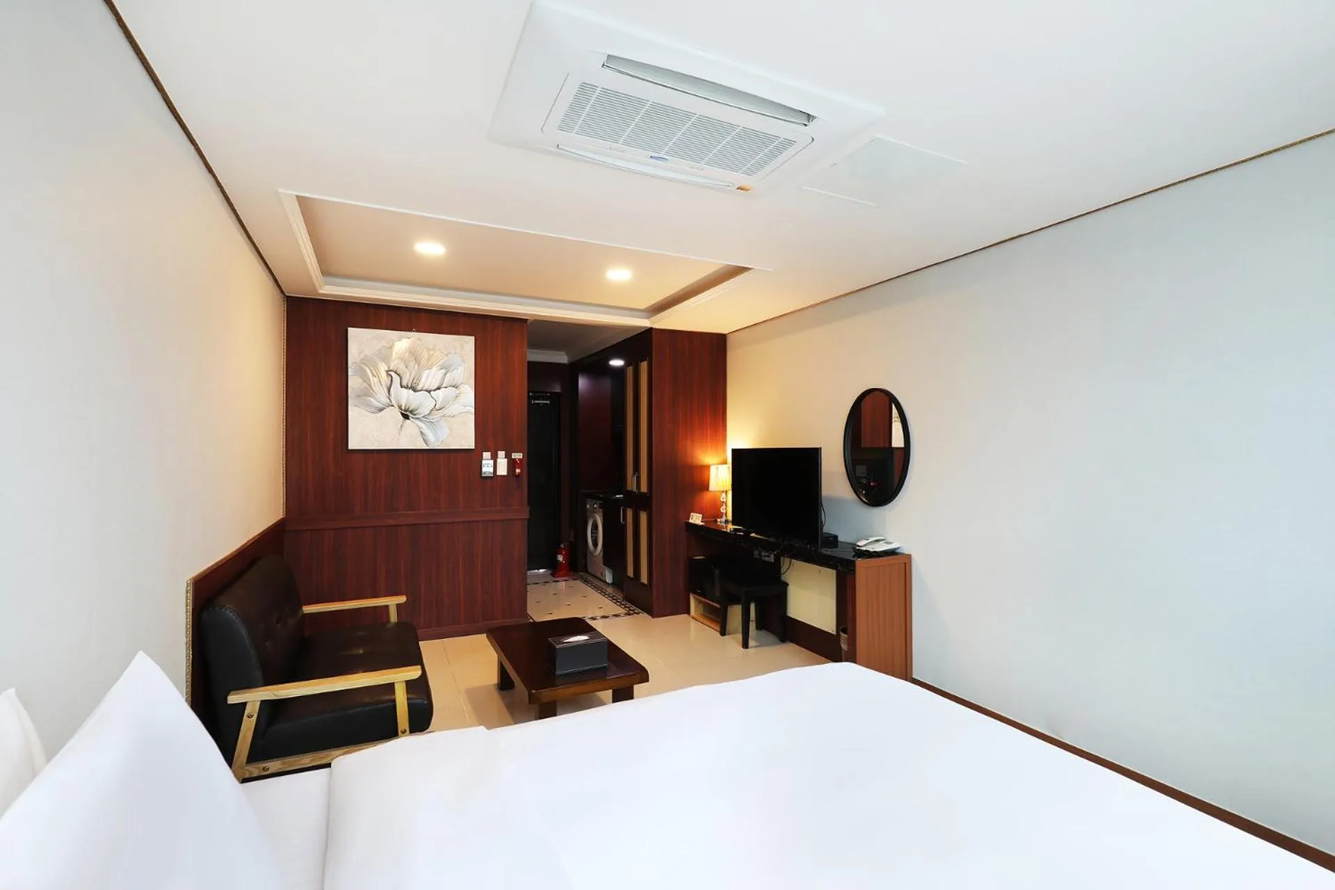 Bed in Intercity Seoul Hotel