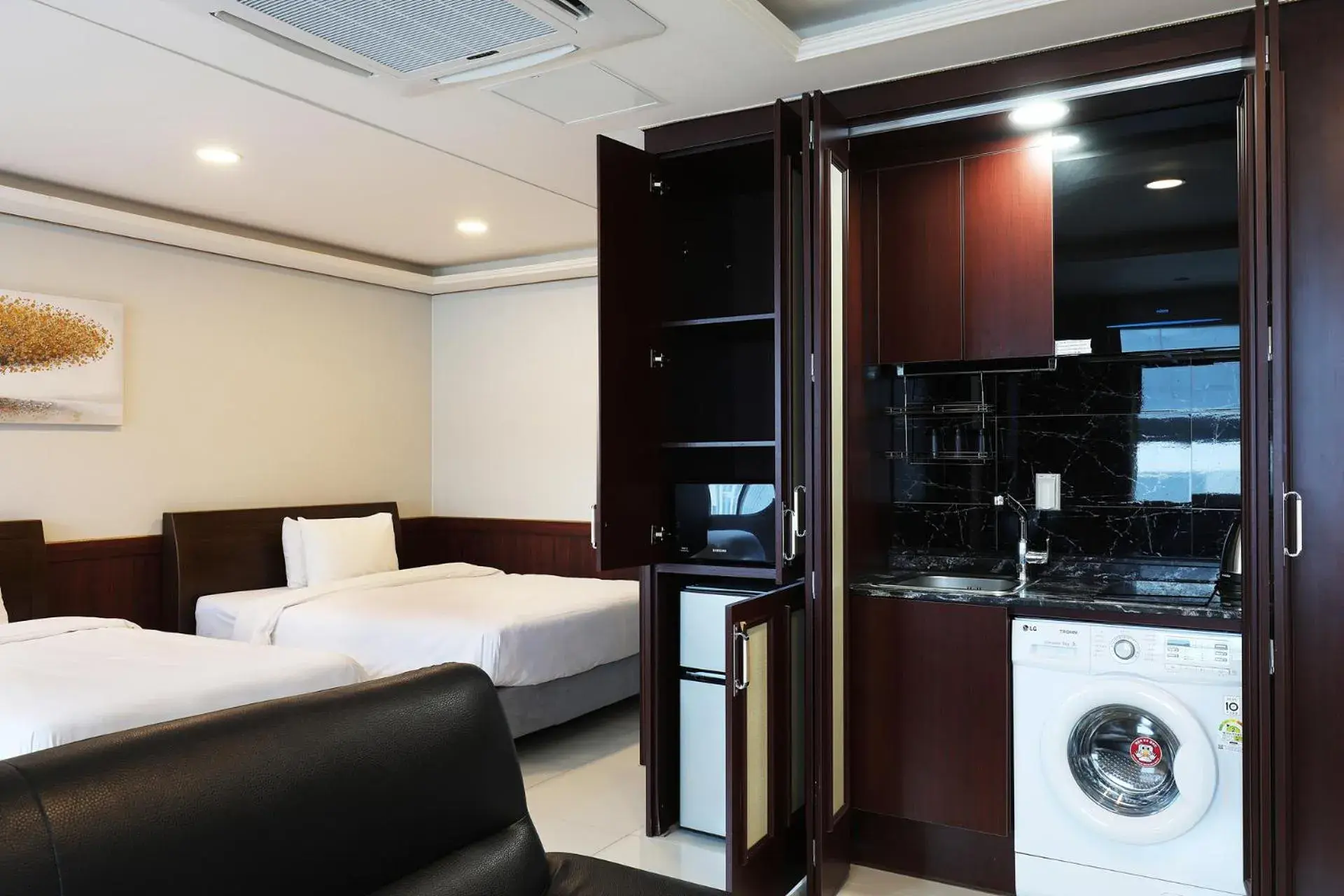 Bed in Intercity Seoul Hotel Bed in Intercity Seoul Hotel