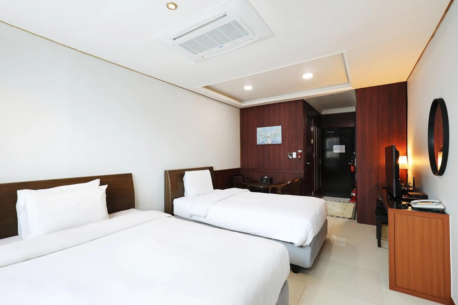 Bed in Intercity Seoul Hotel