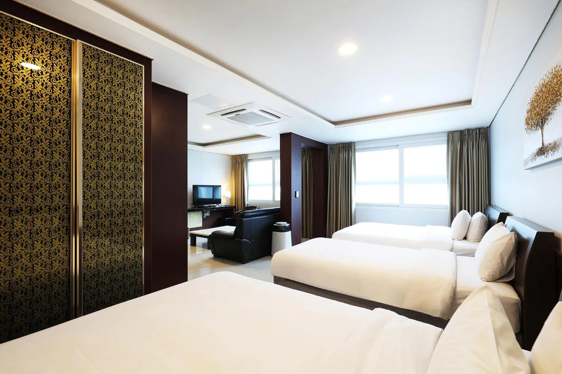 Bed in Intercity Seoul Hotel