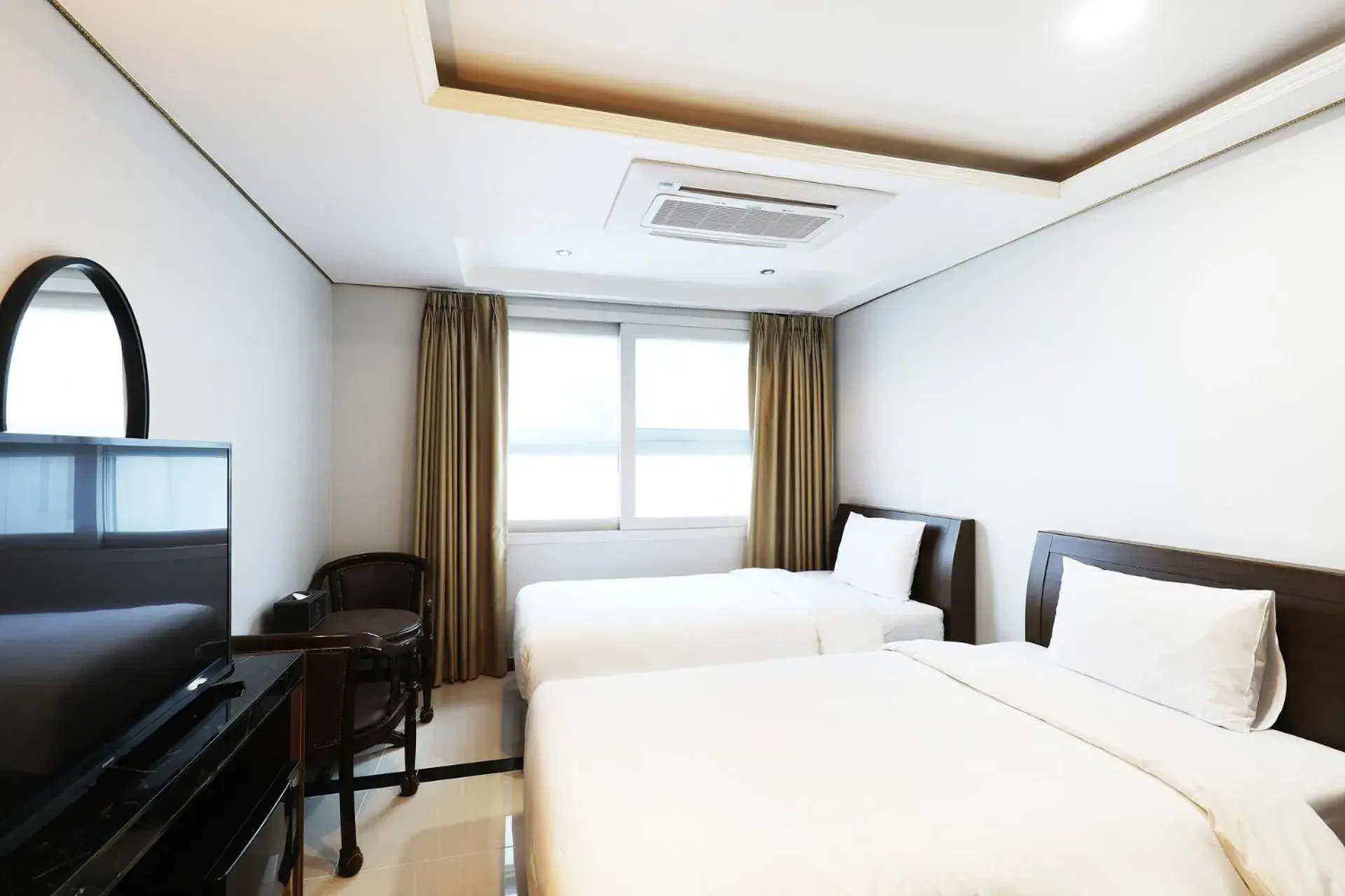 Bed in Intercity Seoul Hotel Bed in Intercity Seoul Hotel