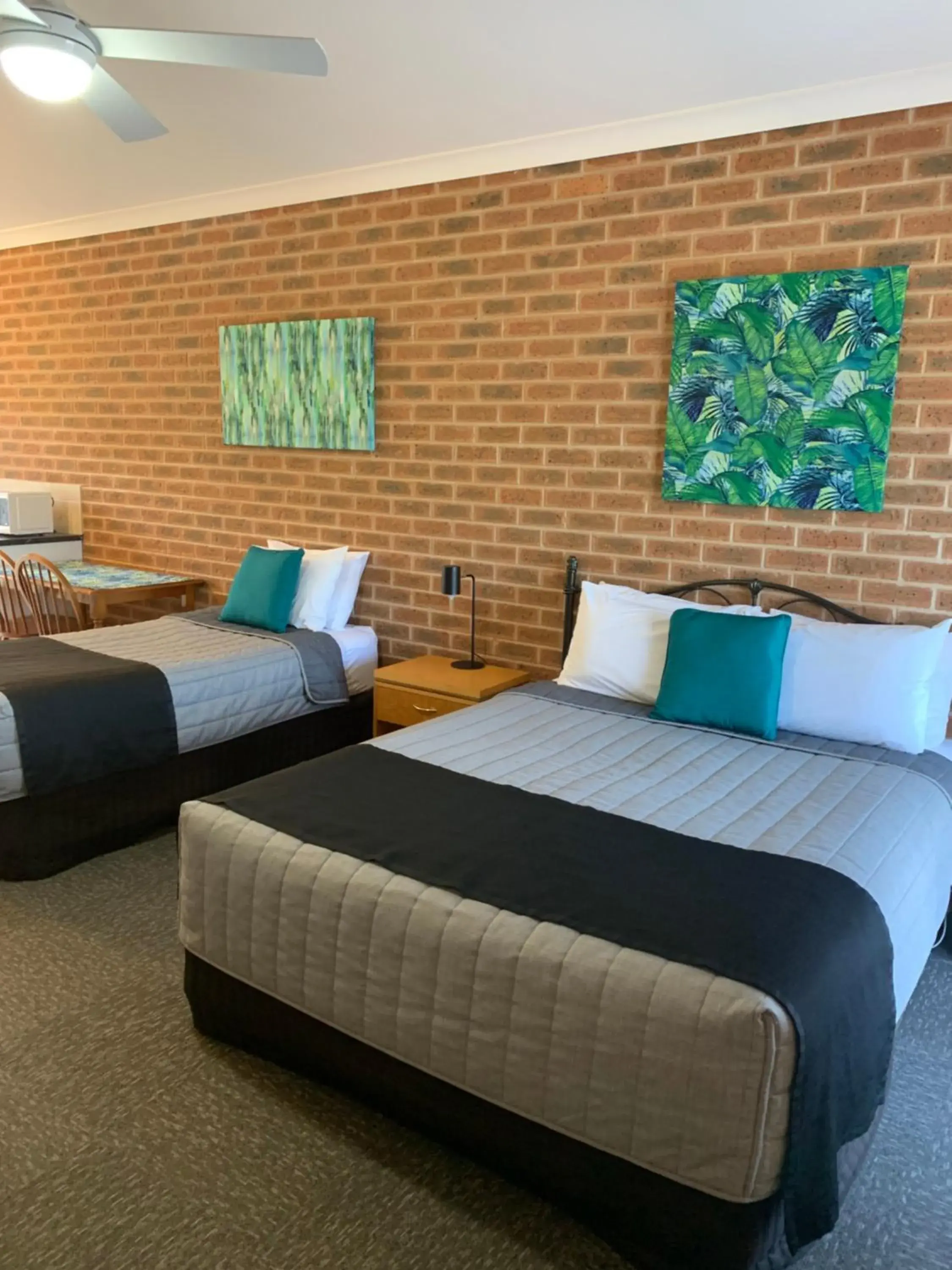 Standard Twin Room in Motel Views Yackandandah Standard Twin Room in Motel Views Yackandandah