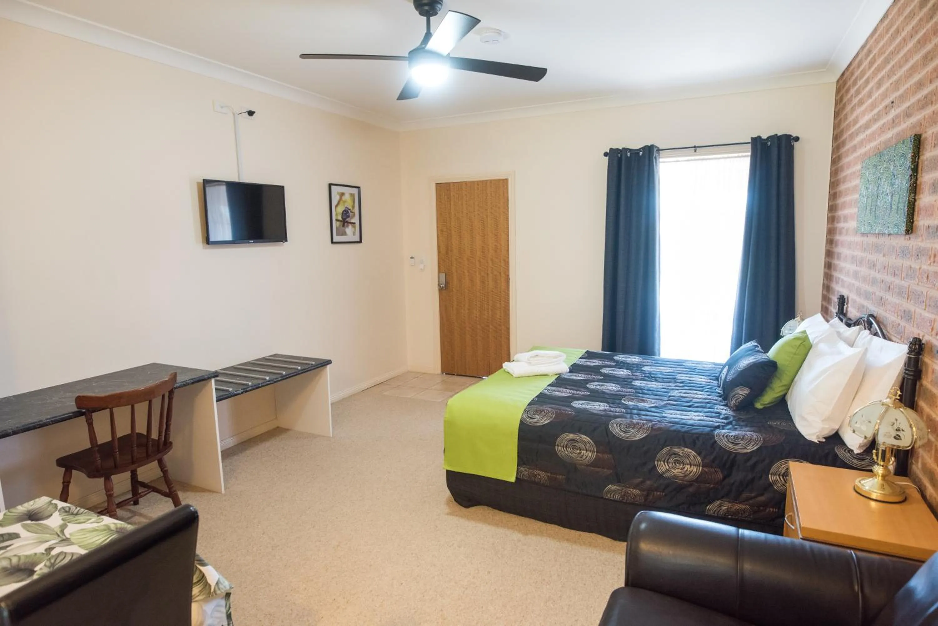 Bedroom, Bed in Motel Views Yackandandah