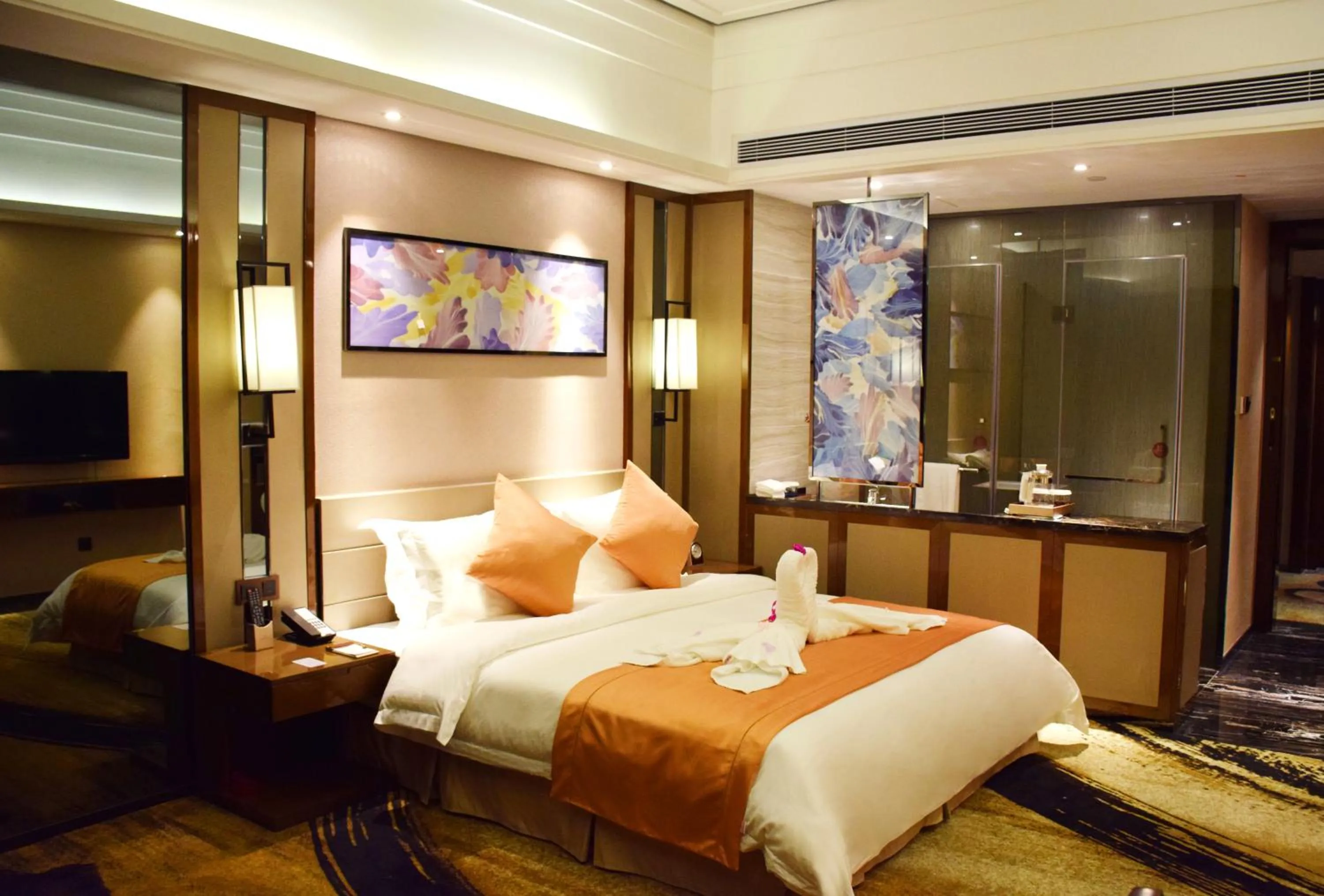 Bed in Ramada Foshan Hotel