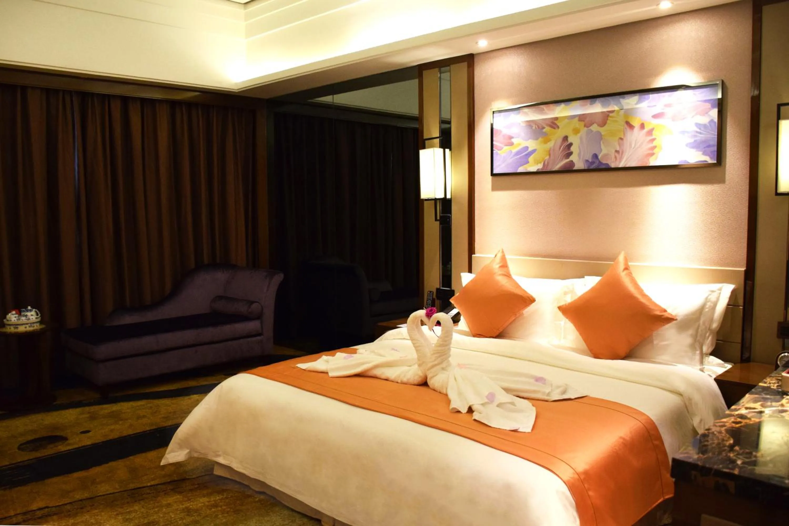 Bed in Ramada Foshan Hotel