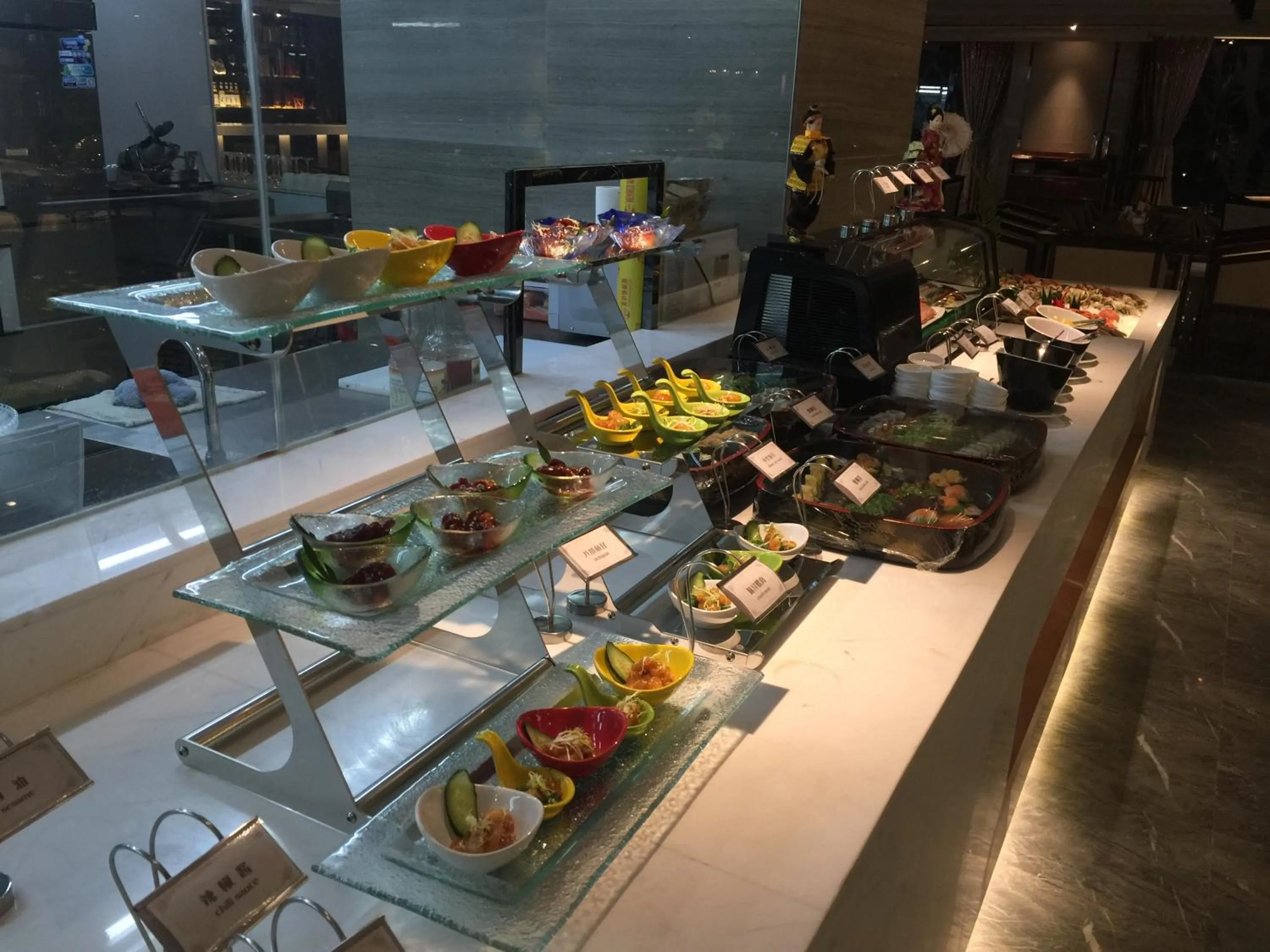 Restaurant/places to eat in Ramada Foshan Hotel