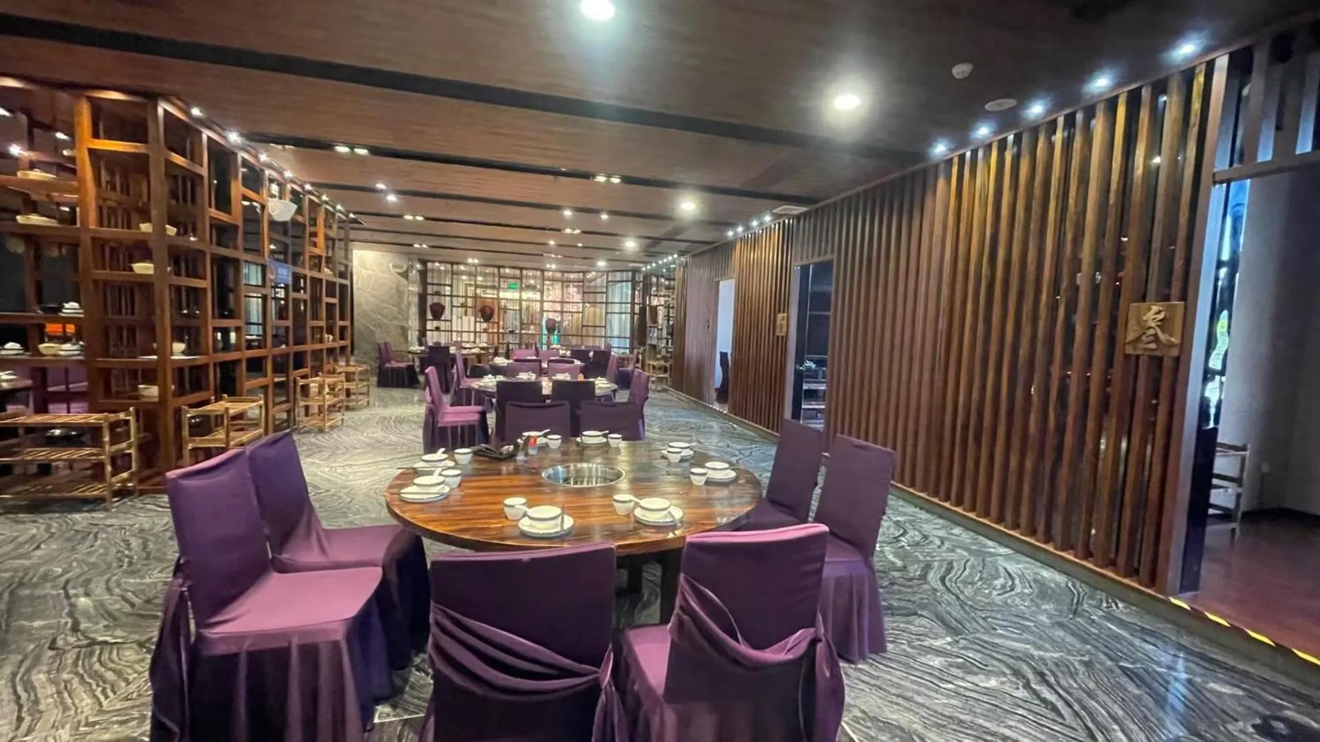 Restaurant/places to eat in Ramada Foshan Hotel