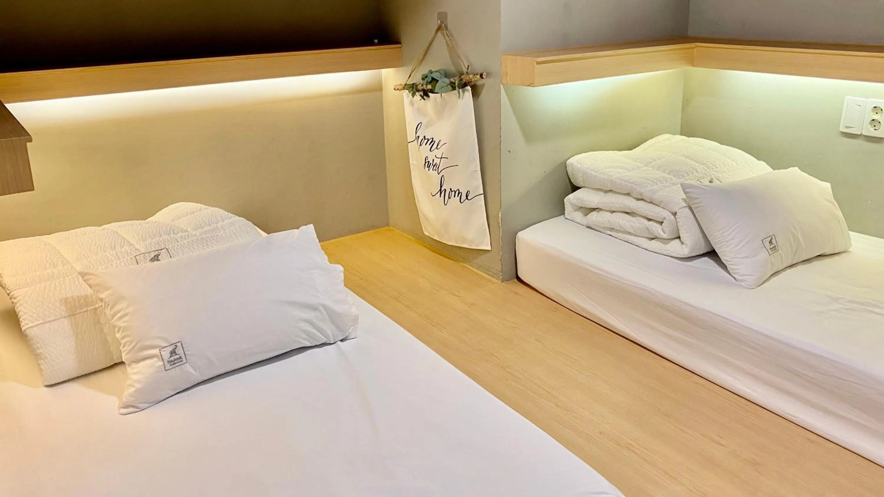 Bed in Elephant Hostel Nampo