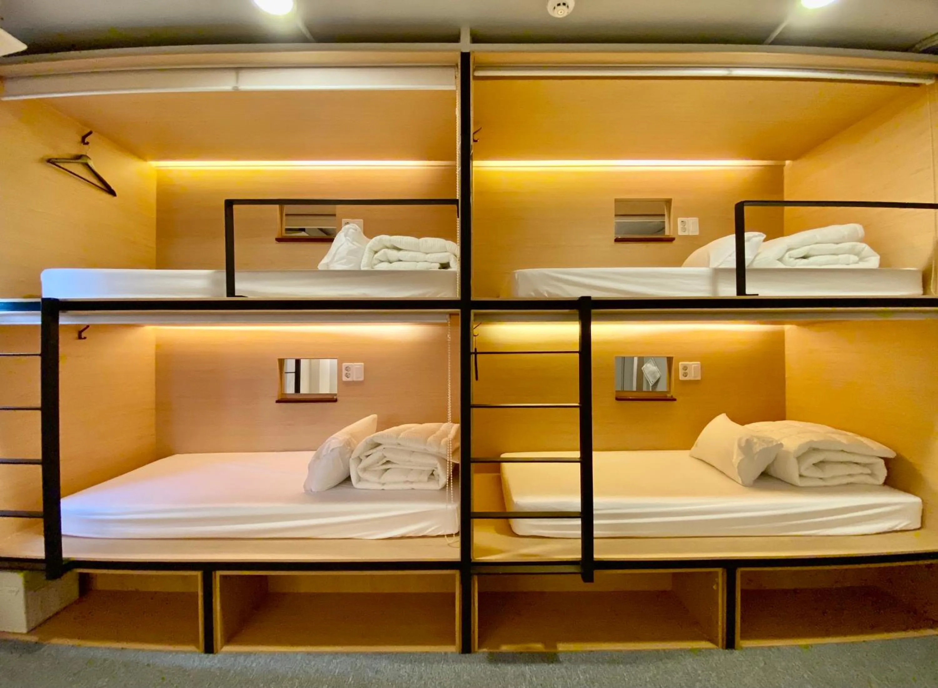 Bed in Elephant Hostel Nampo