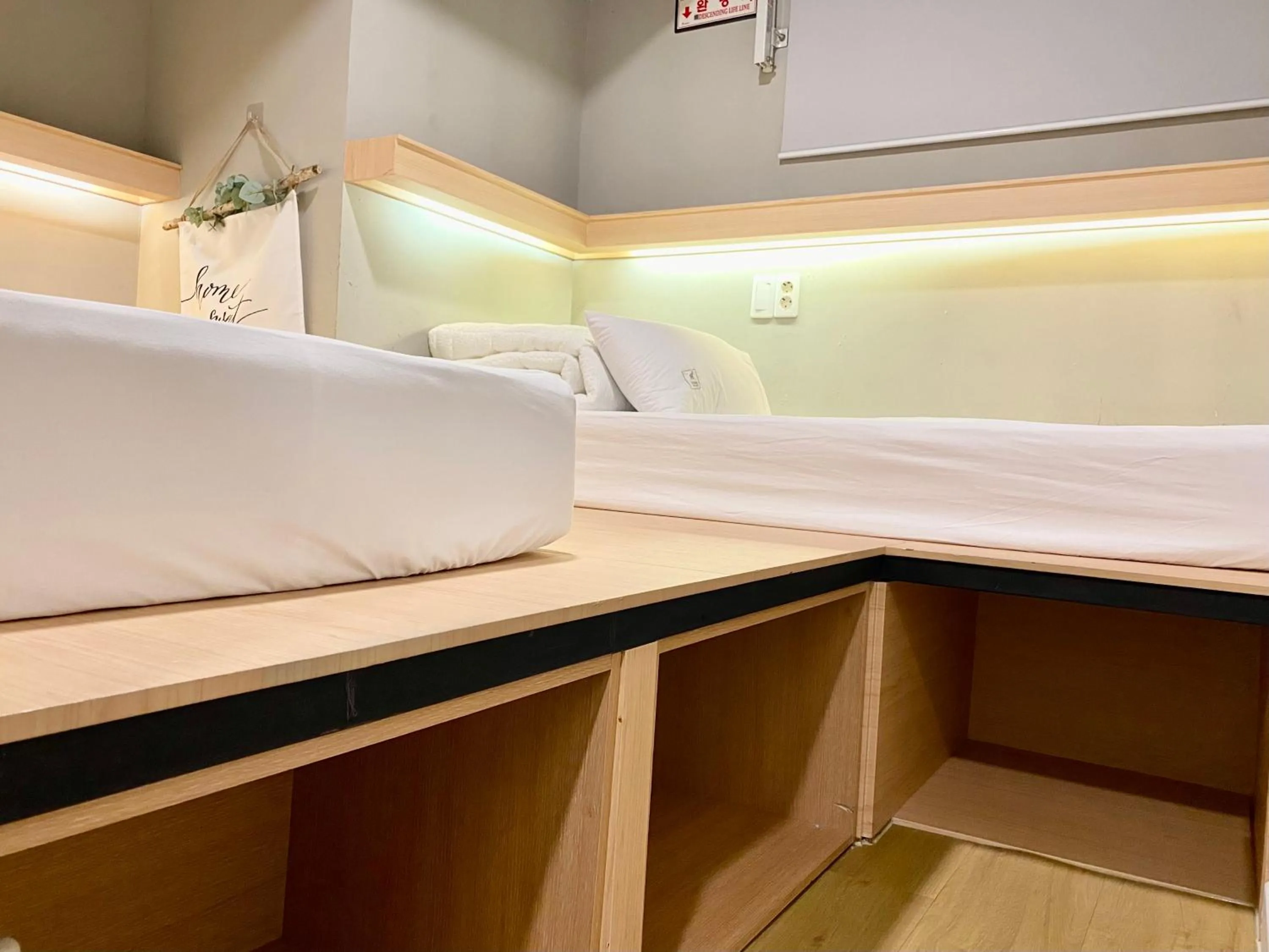 Bed in Elephant Hostel Nampo