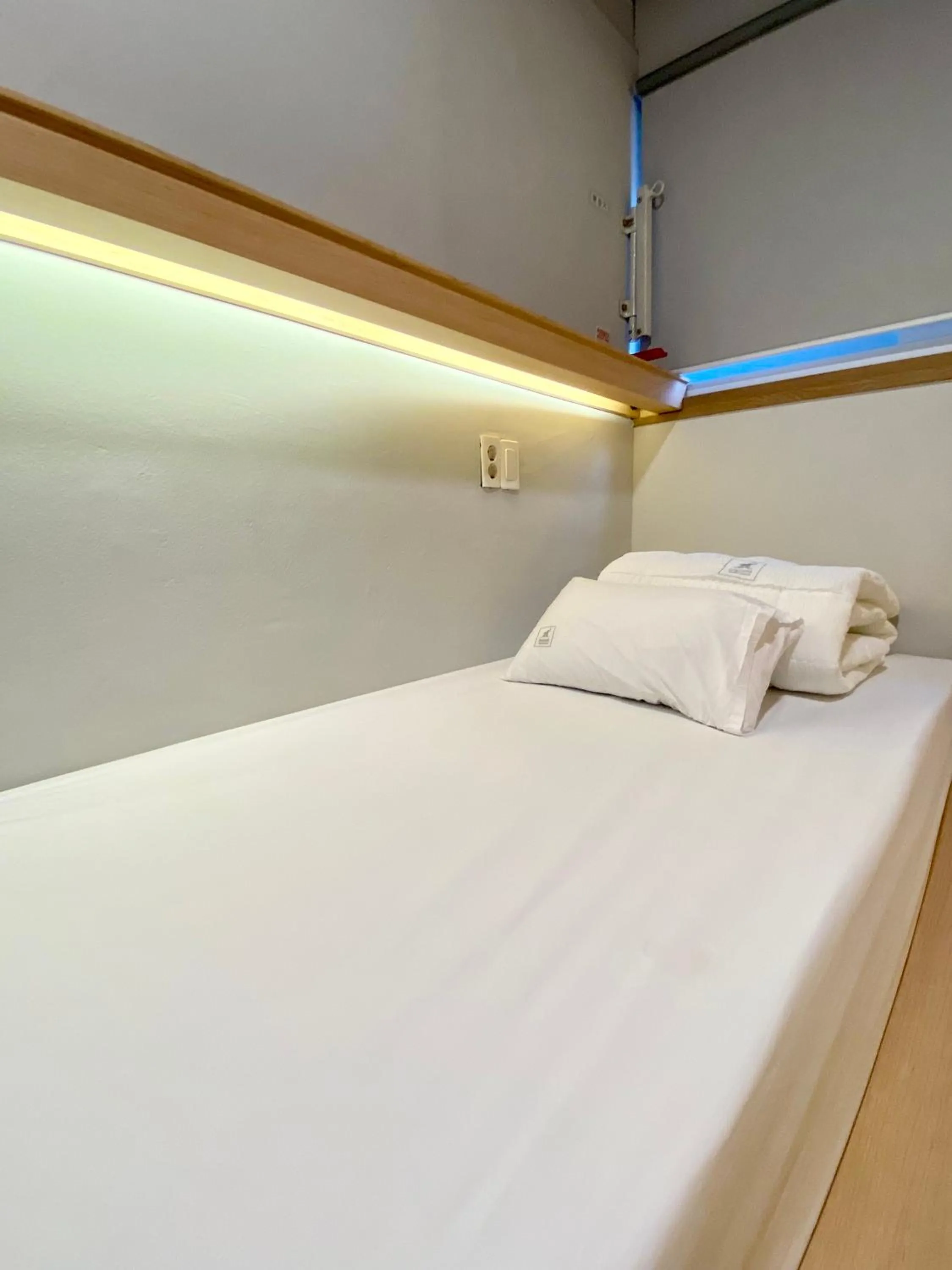 Bed in Elephant Hostel Nampo