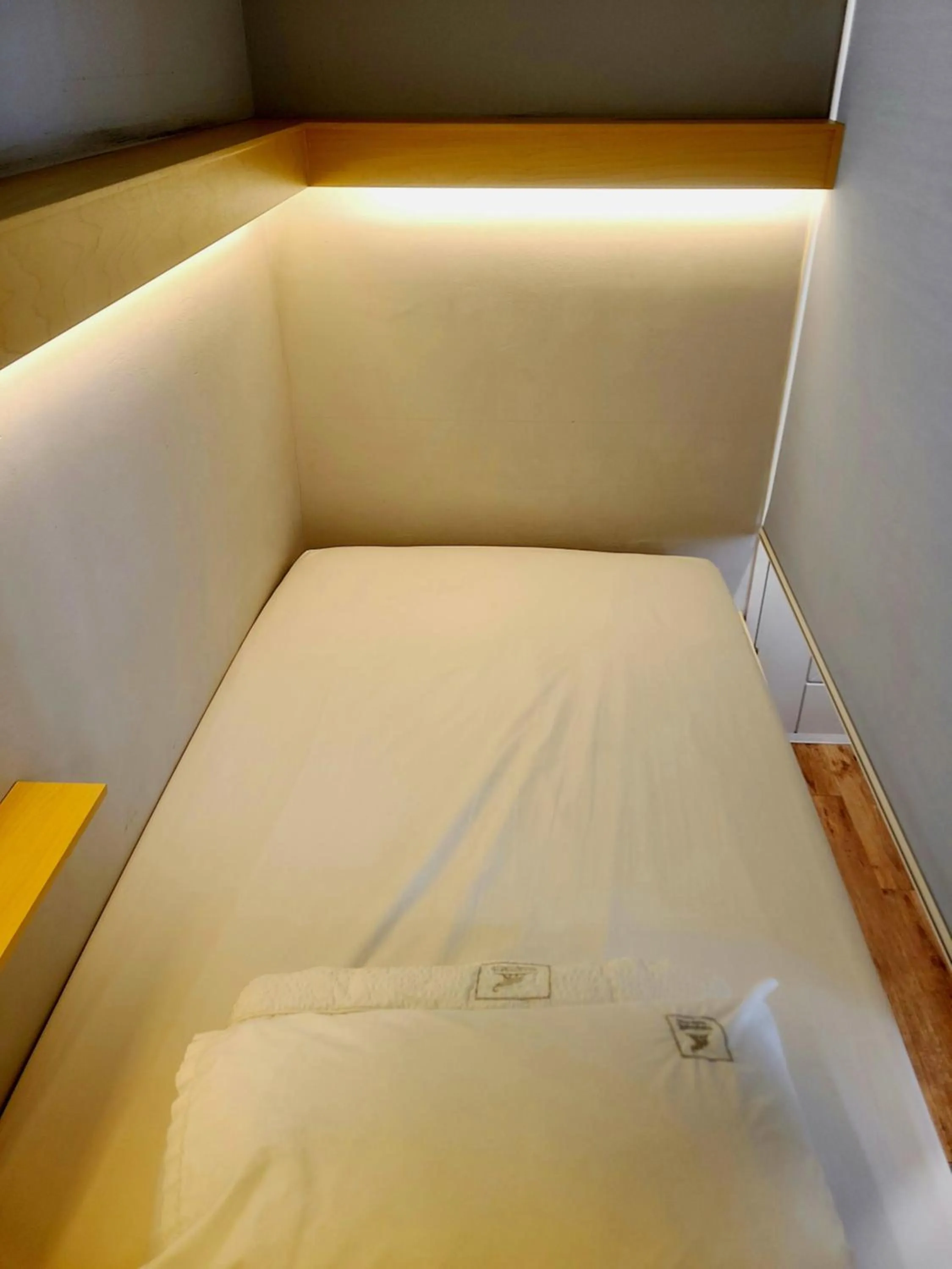 Bed in Elephant Hostel Nampo