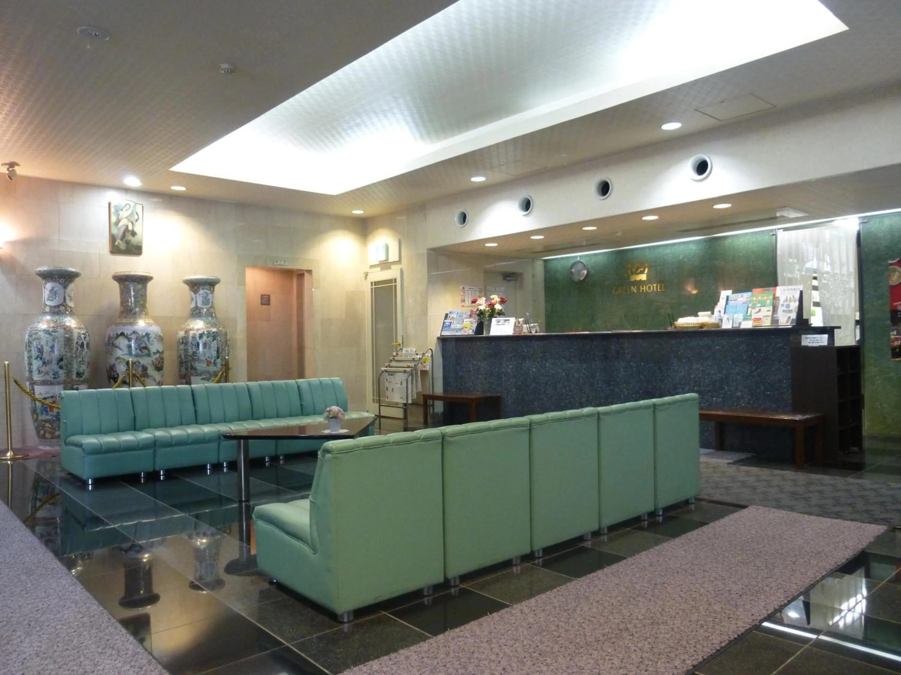 Lobby or reception in 南福岡グリーンホテル-Minami Fukuoka Green Hotel