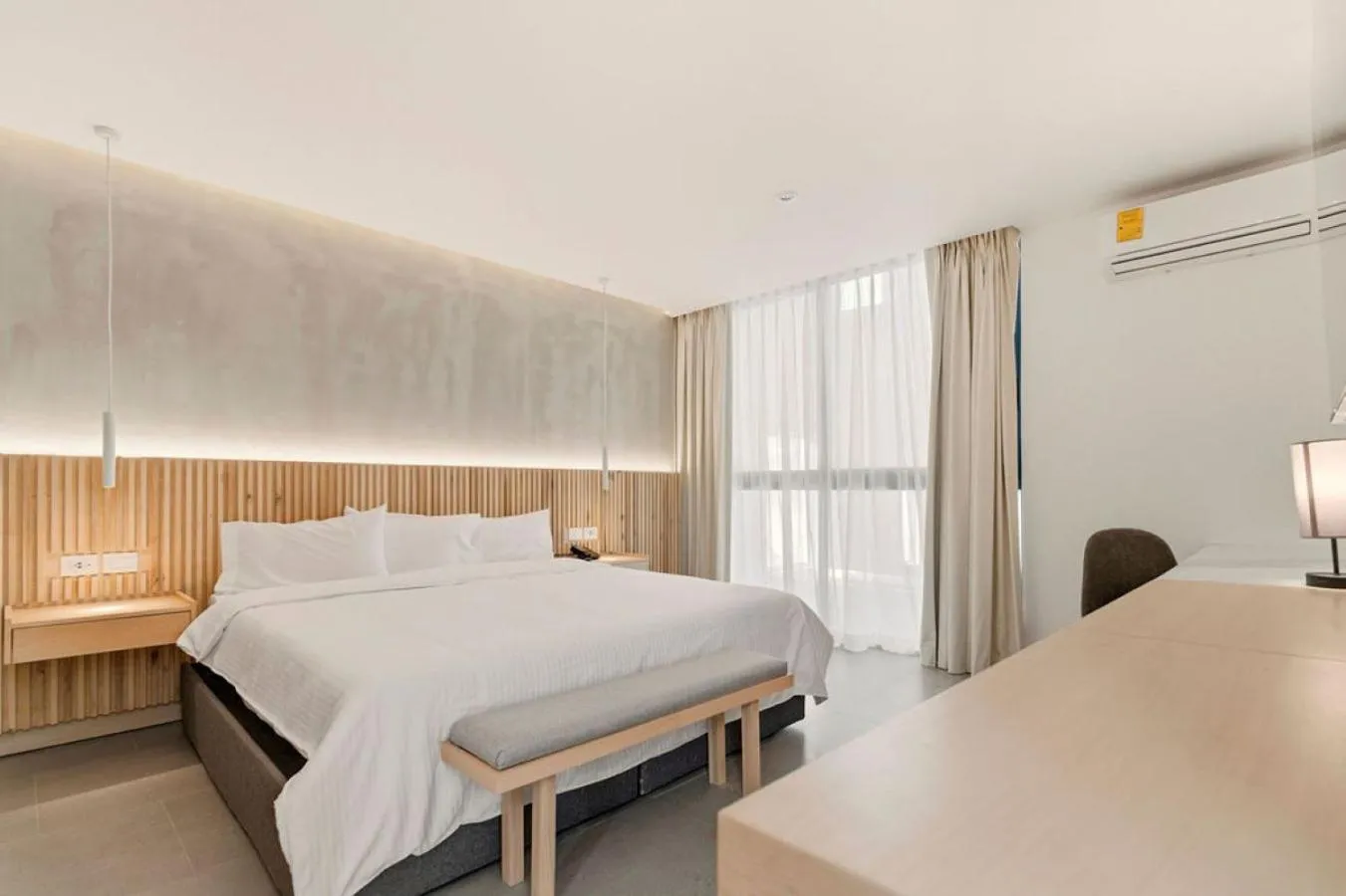 Superior King Room in Hotel Alcalà Centro
