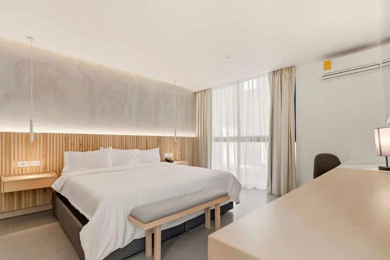 Superior King Room in Hotel Alcalà Centro Superior King Room in Hotel Alcalà Centro