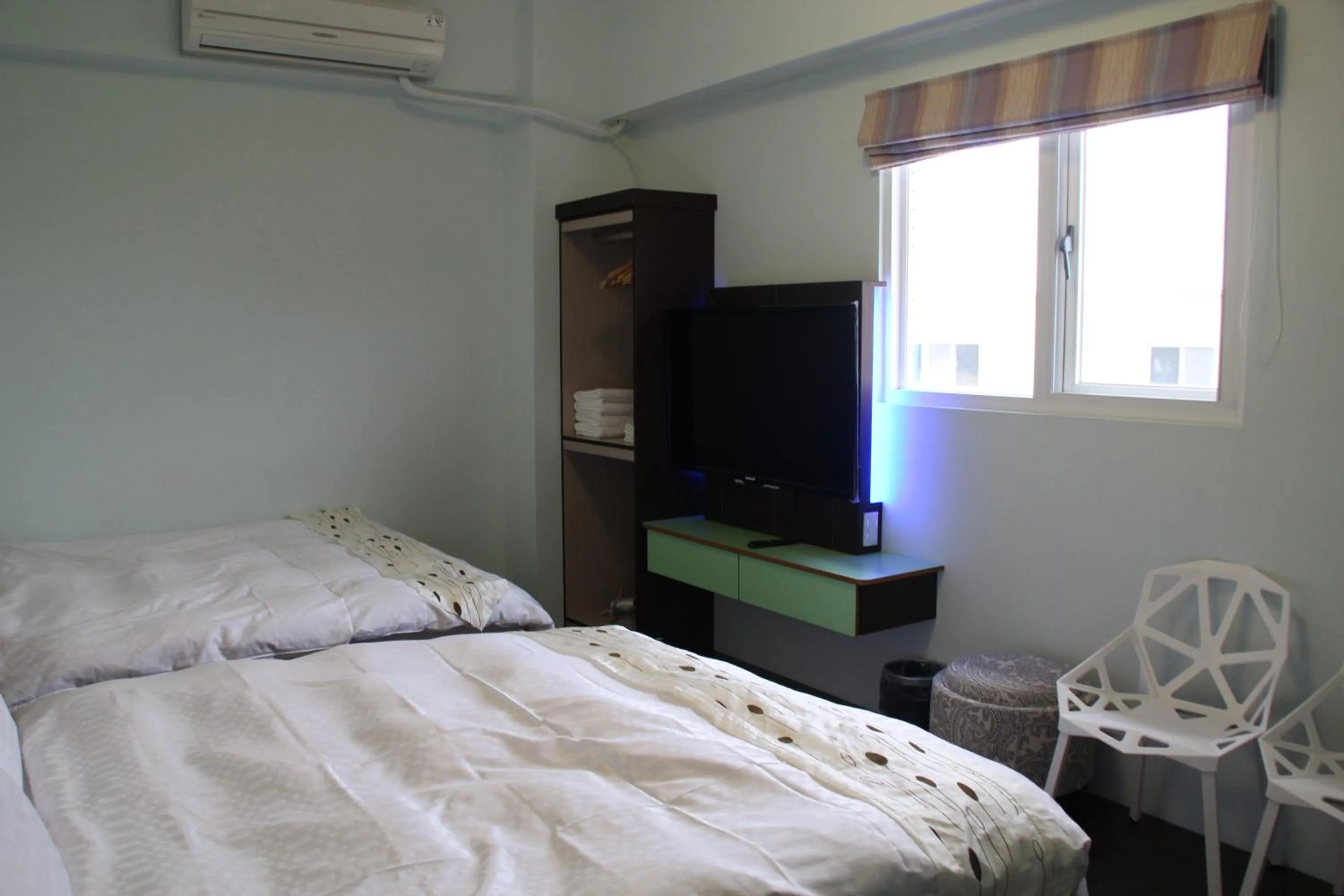 TV and multimedia, Bed in Magi House